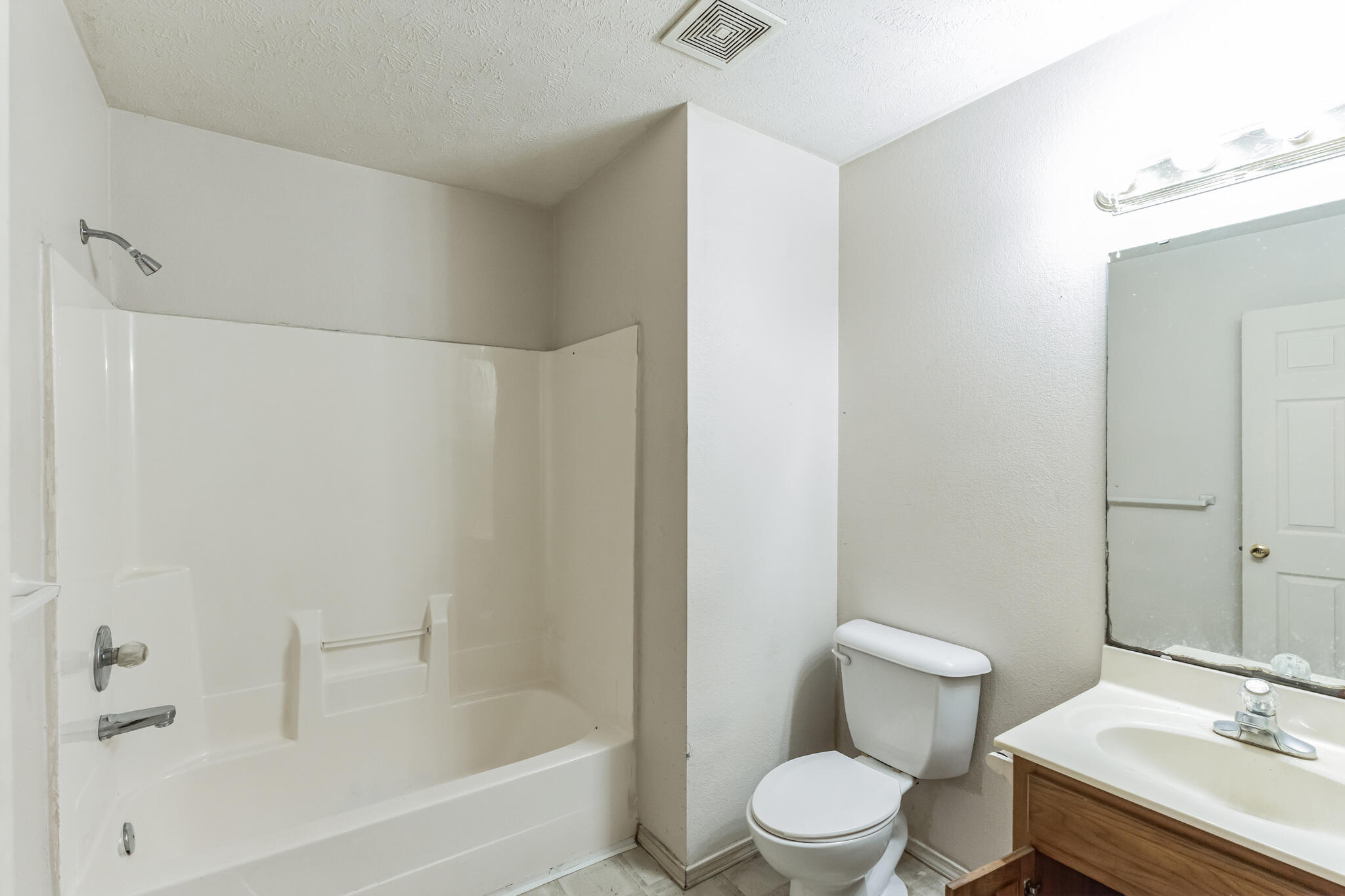 41 Clear Cove Drive Property Photo 10