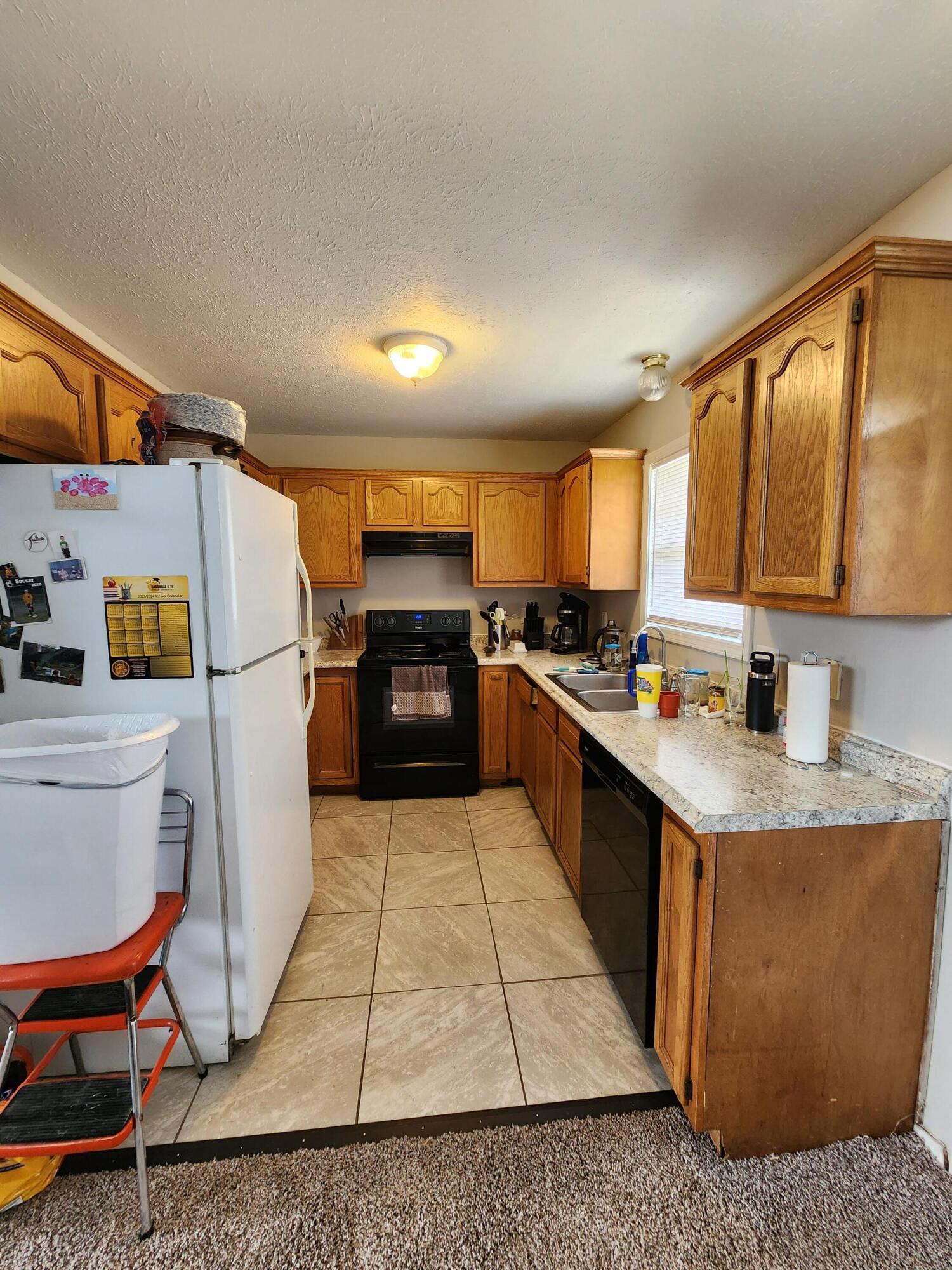 1213 Woodland Property Photo 4