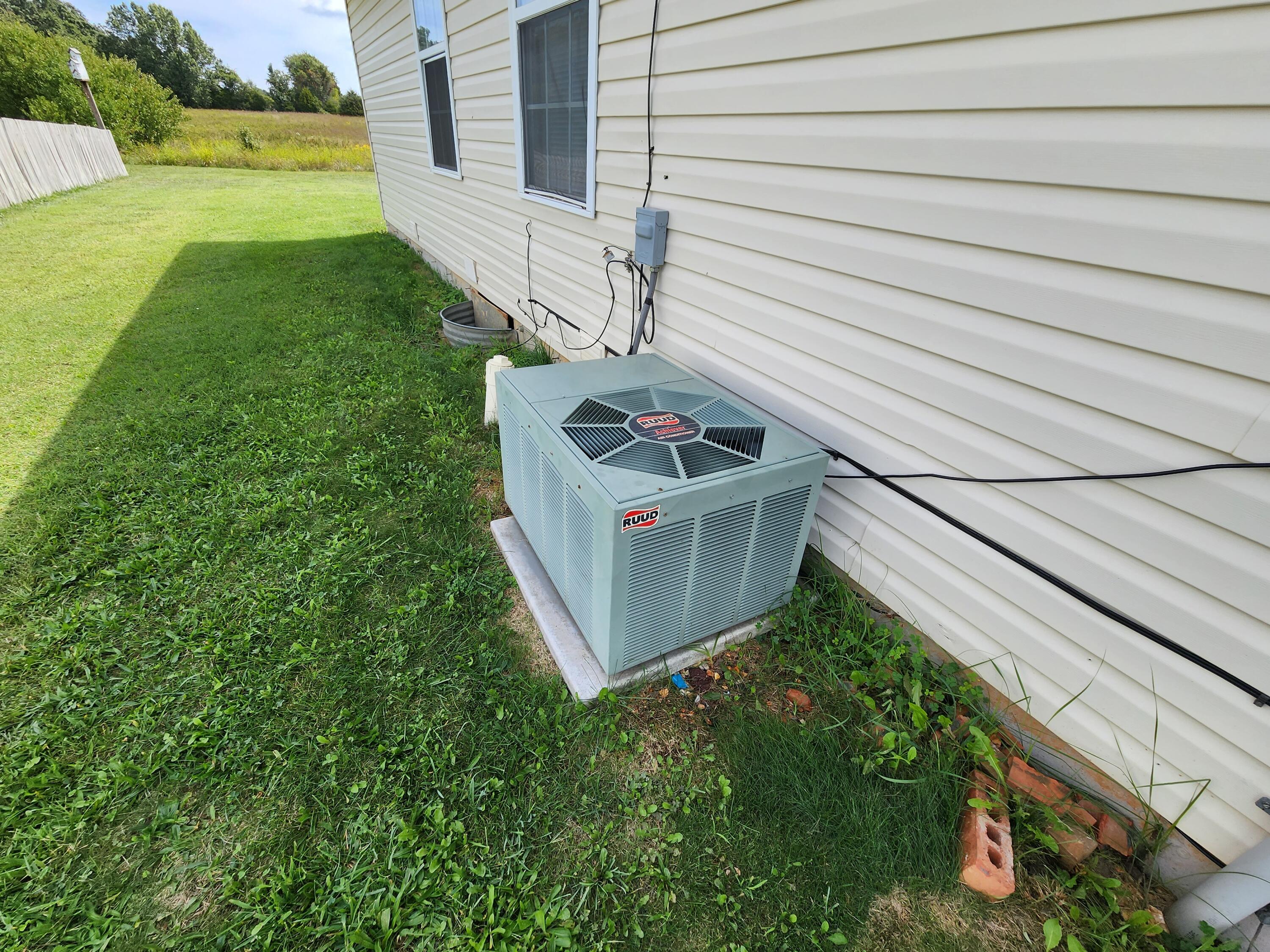 1213 Woodland Property Photo 14