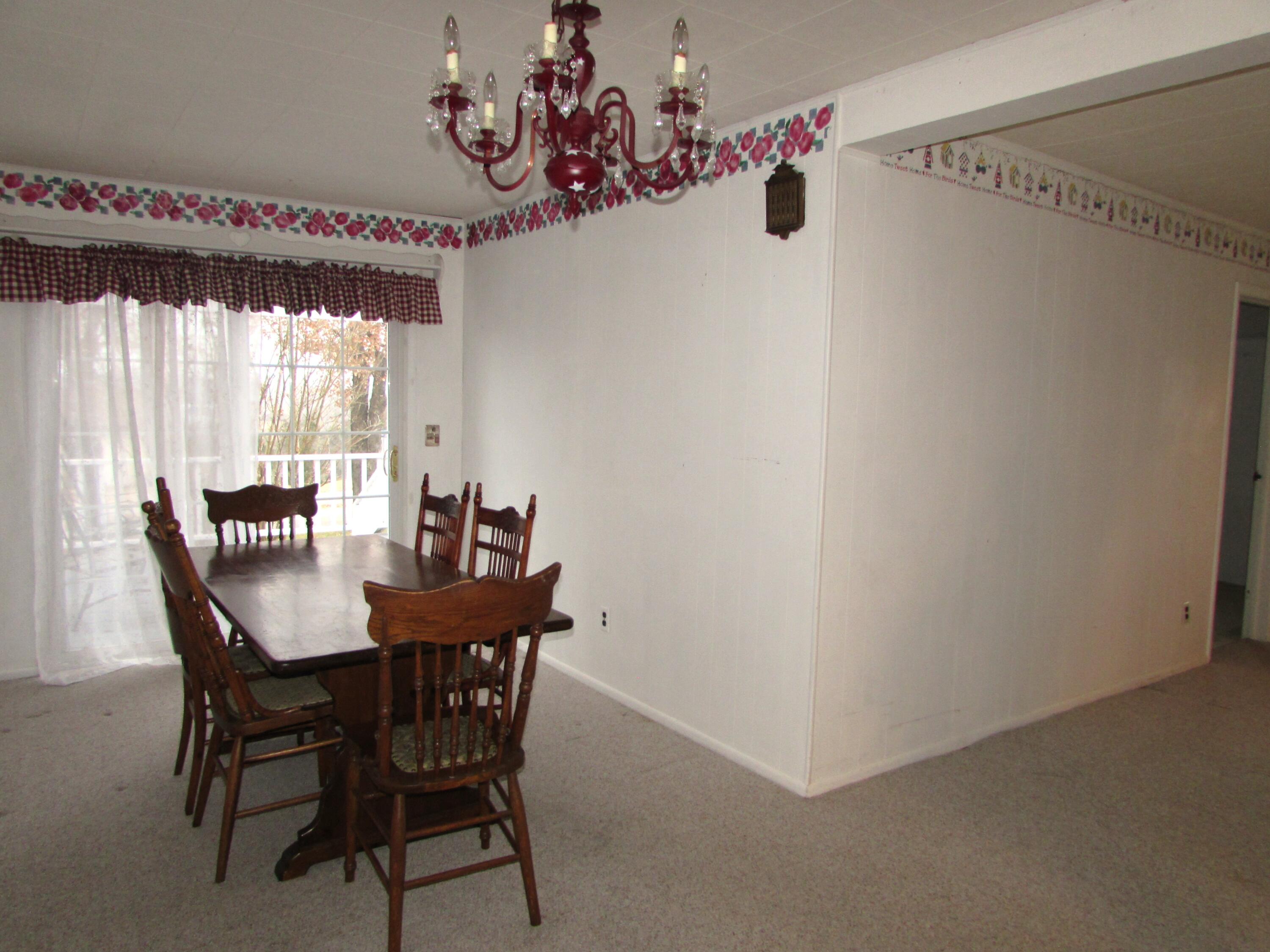 118 Allaman Ave Property Photo 9