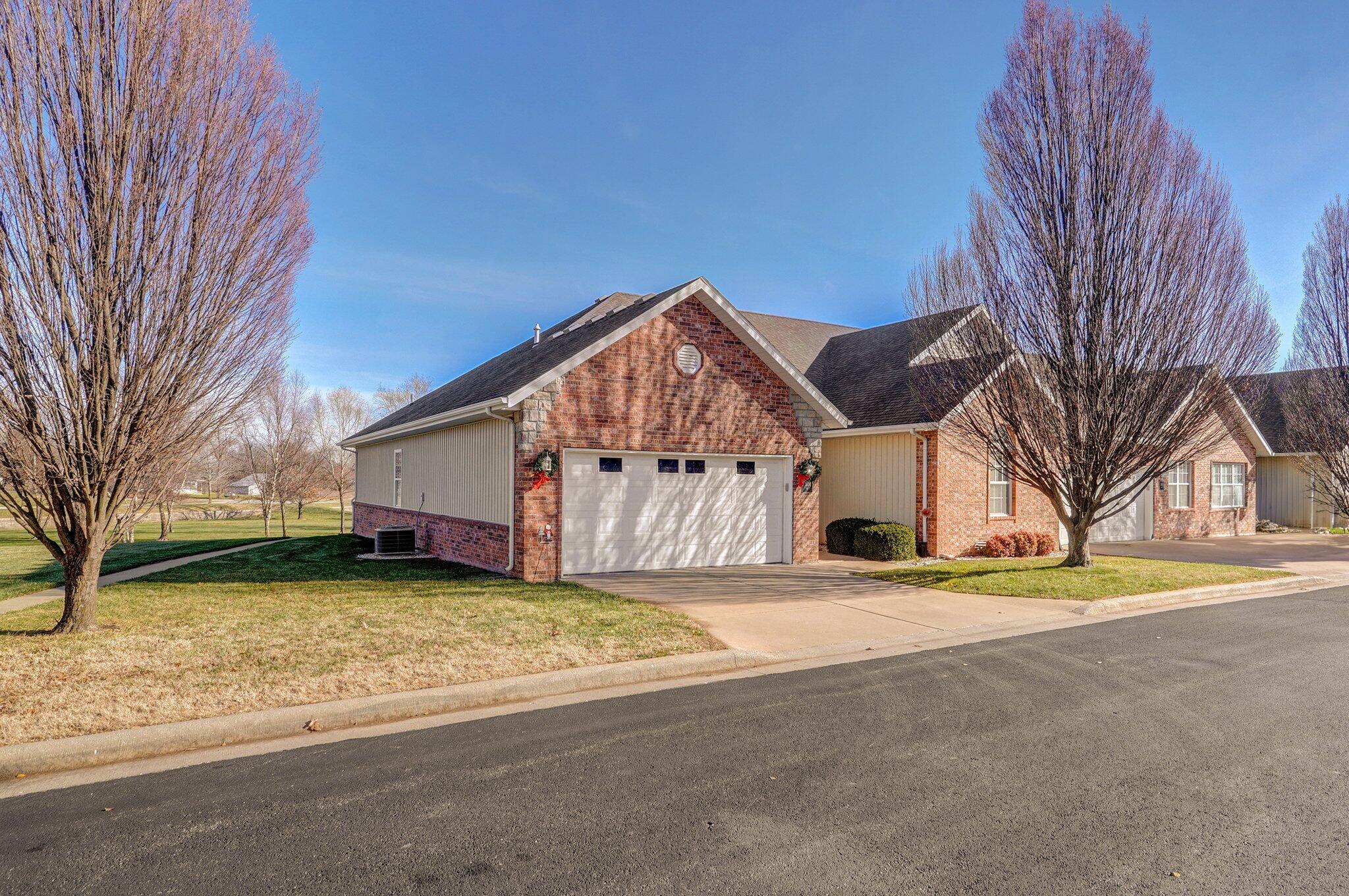 1404 North Sandy Creek Circle Property Photo 1