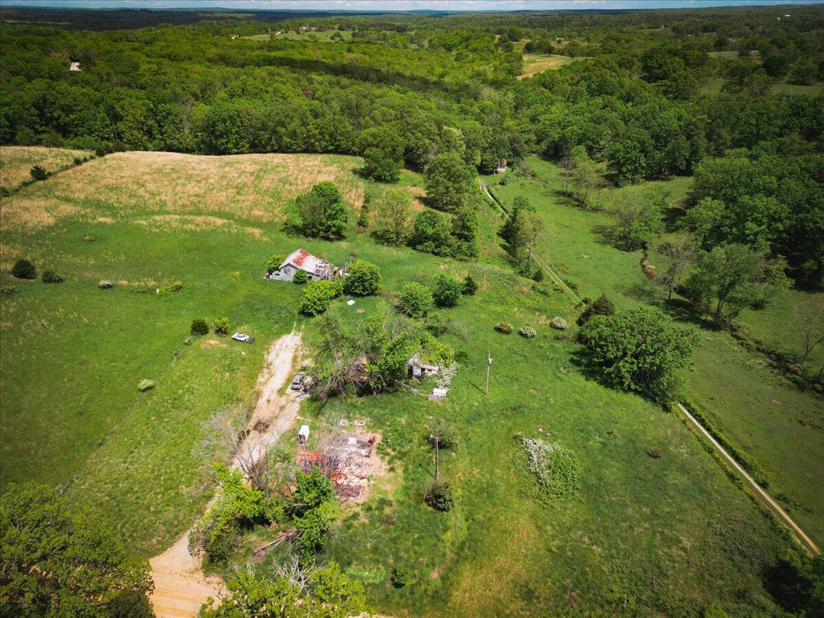 18241 Pine Road Property Photo 9