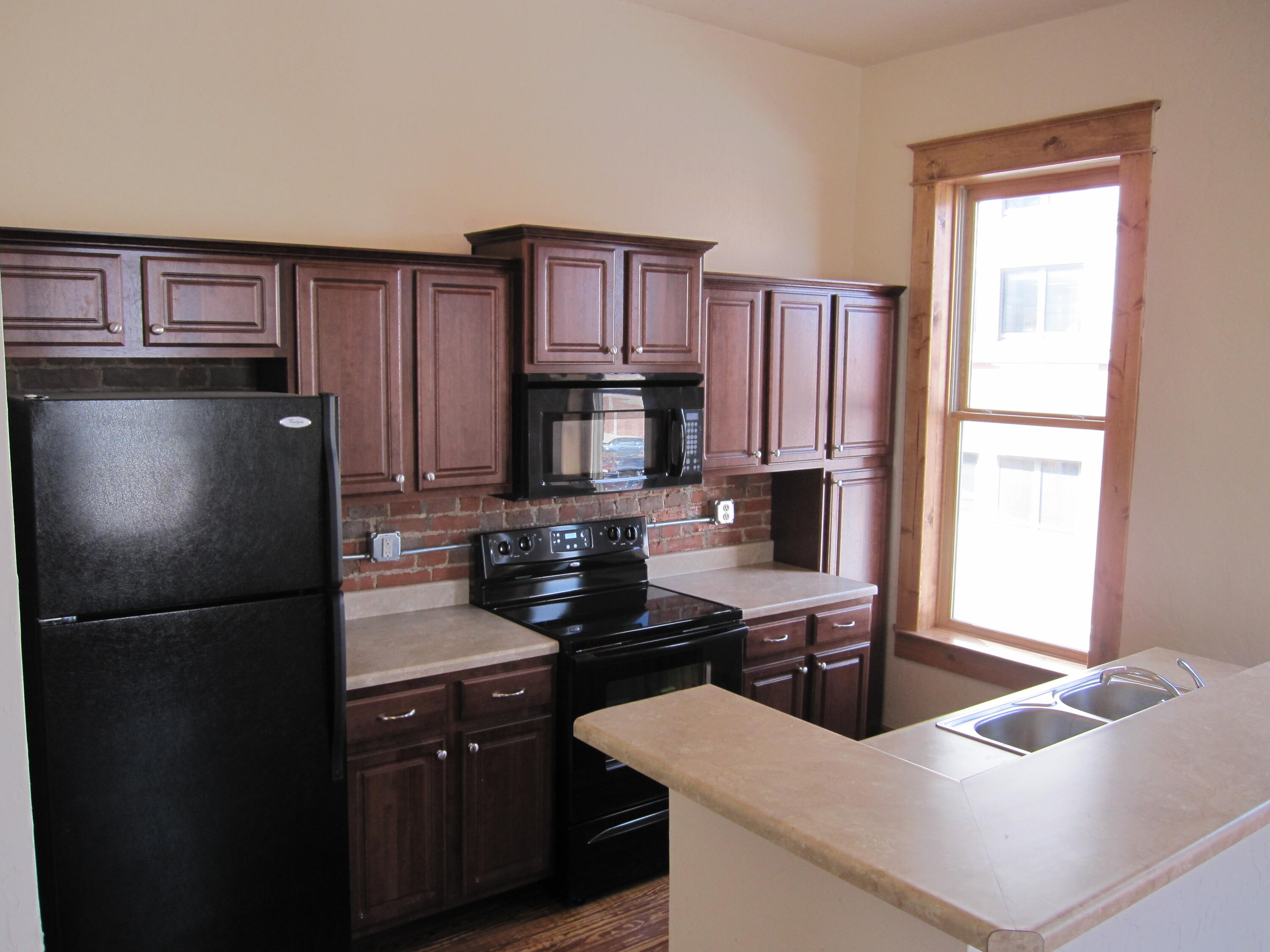 222 Park Central North Property Photo 8