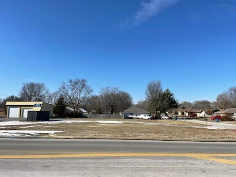 000 West Enyart Street Property Photo 4