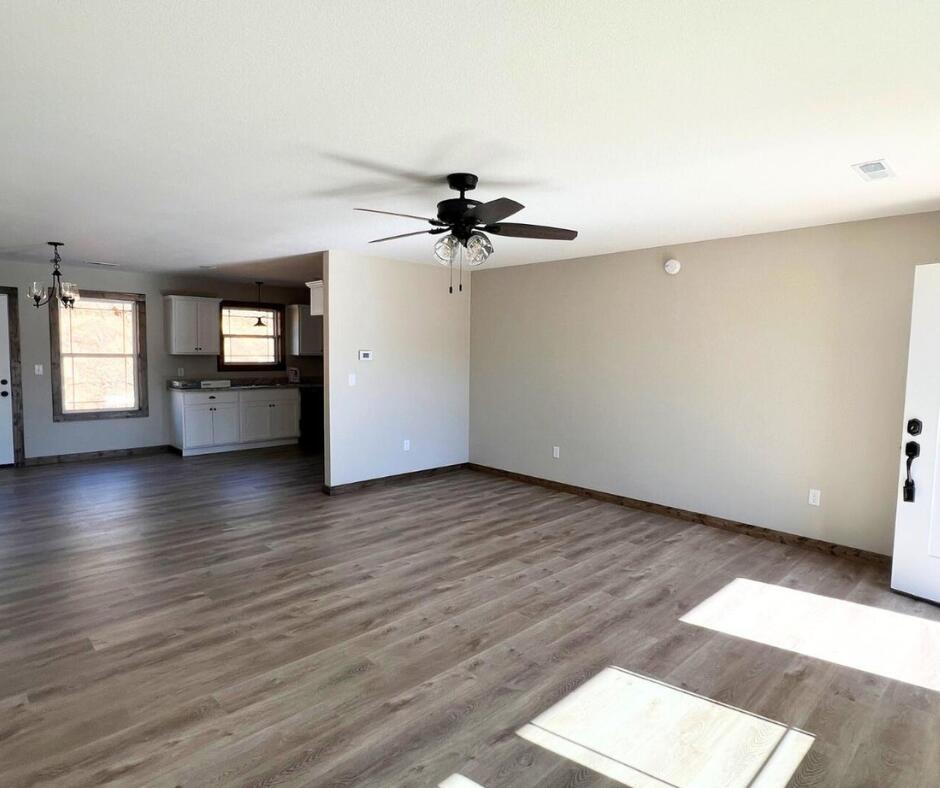 3021 Westway Drive Drive Property Photo 3