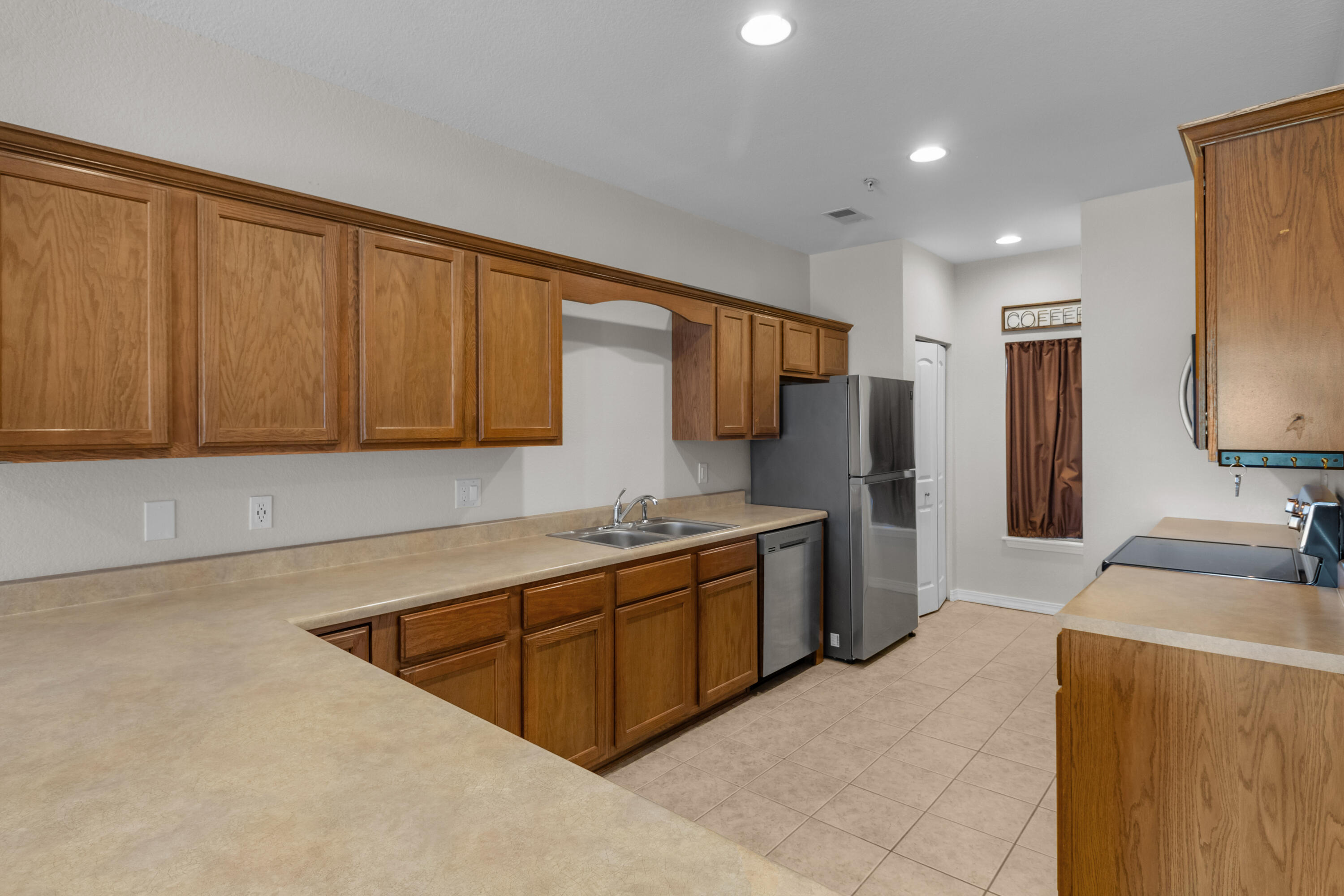 330 South Wildwood Drive Property Photo 11