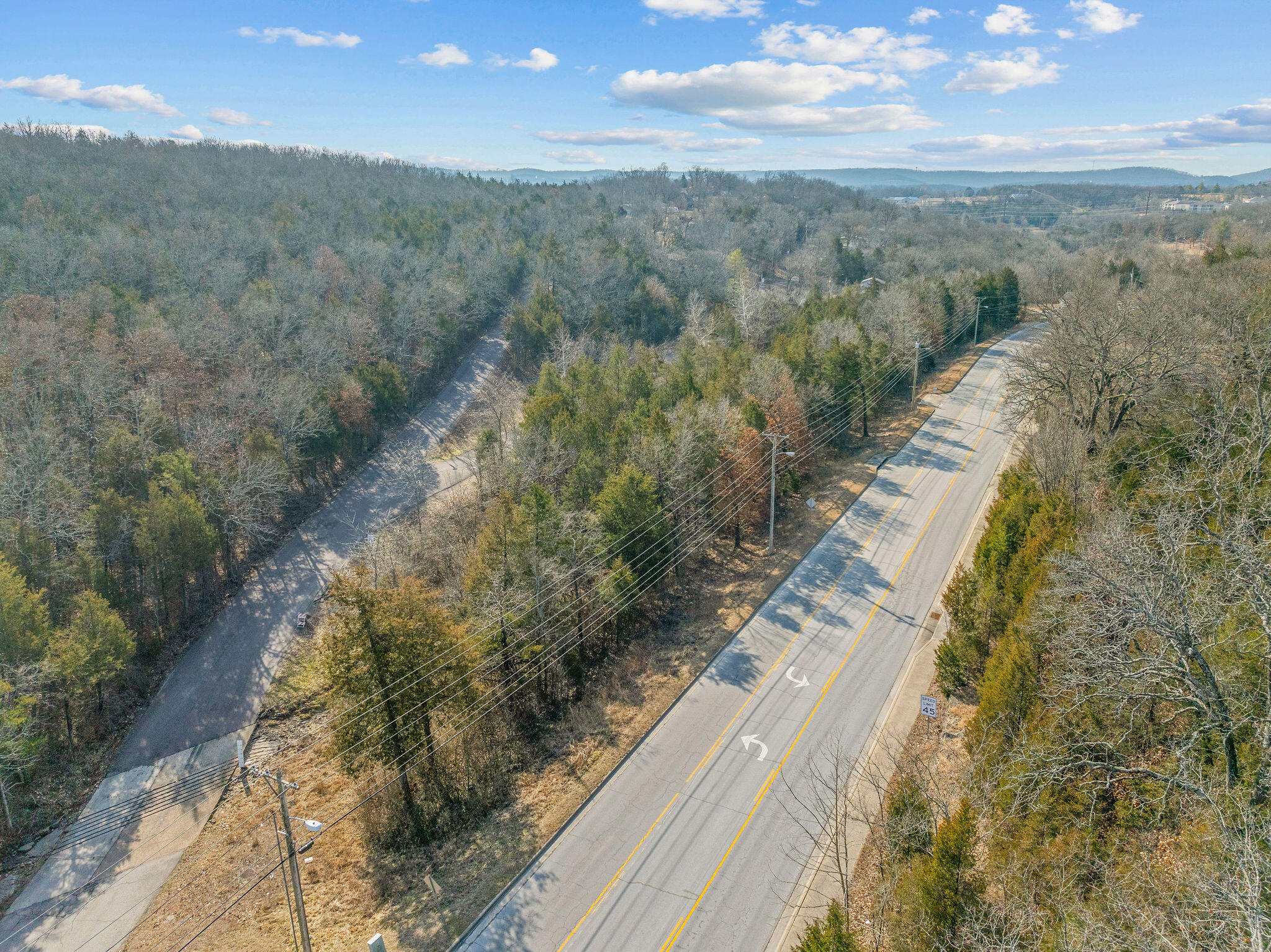 2229 Fall Creek Road Property Photo 4