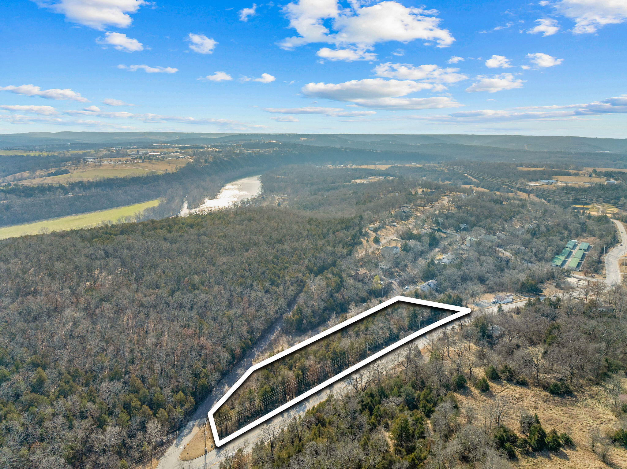 2229 Fall Creek Road Property Photo 8