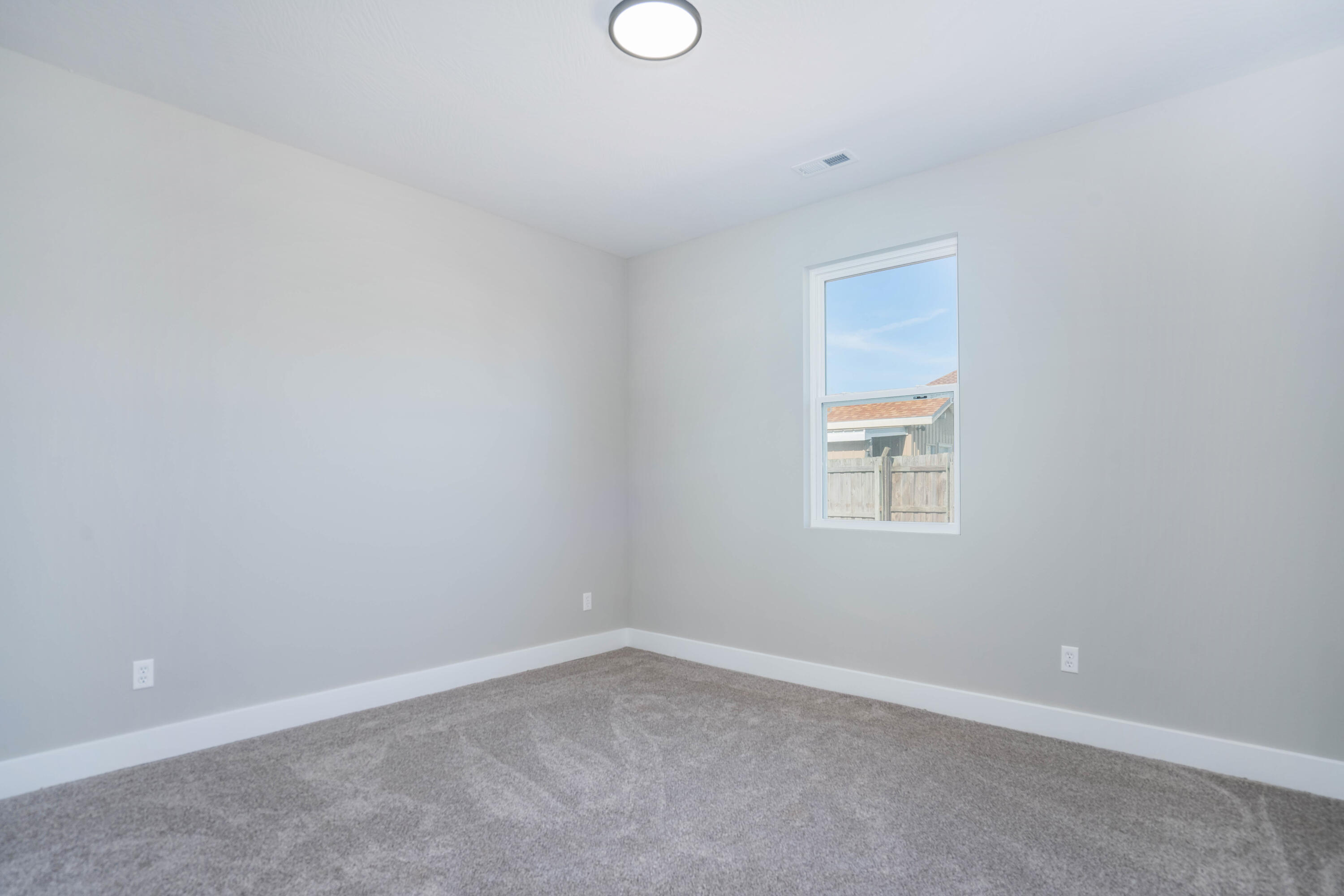 1285 North London Place Property Photo 12