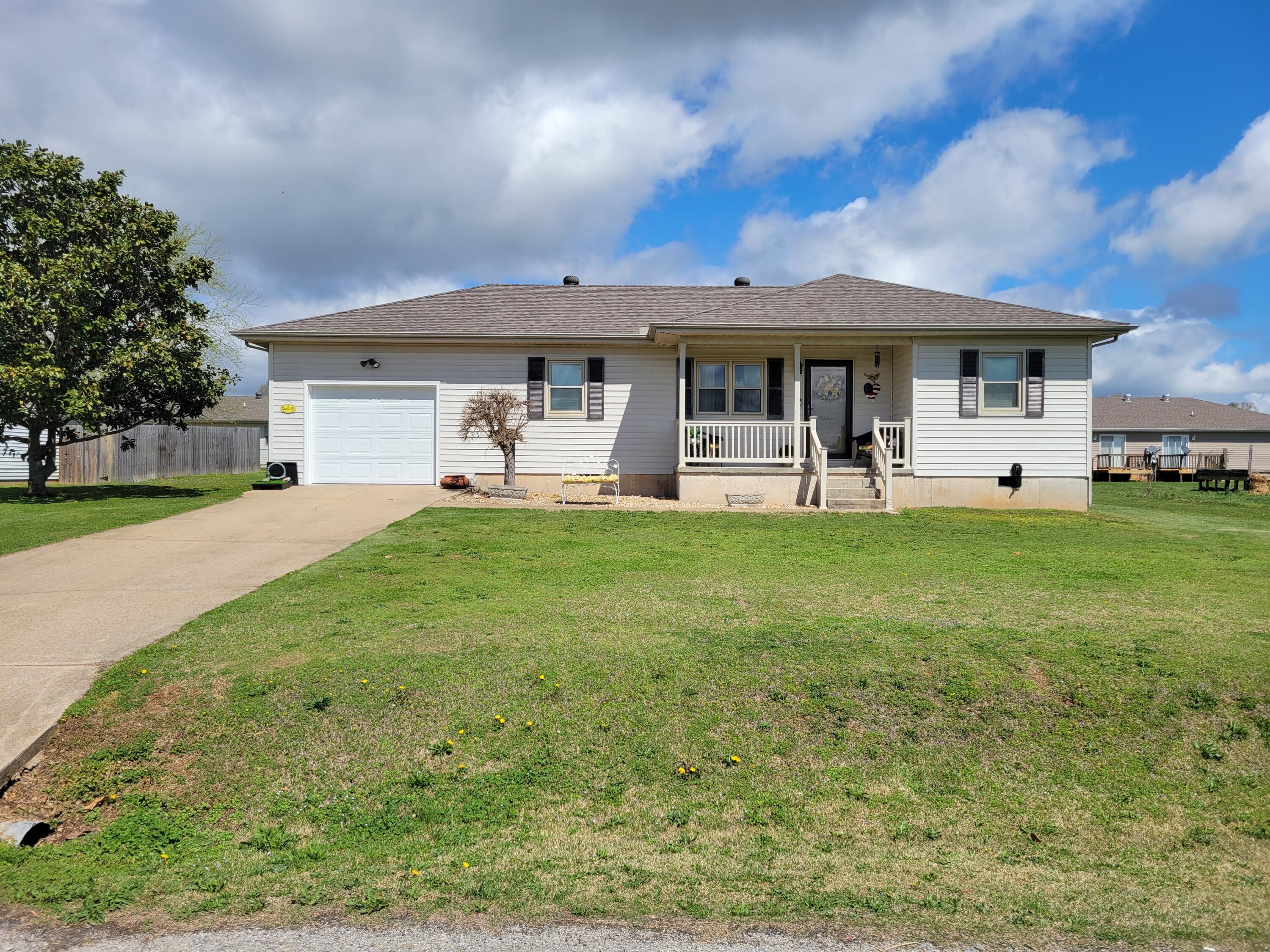Mustion Creek Real Estate Listings Main Image