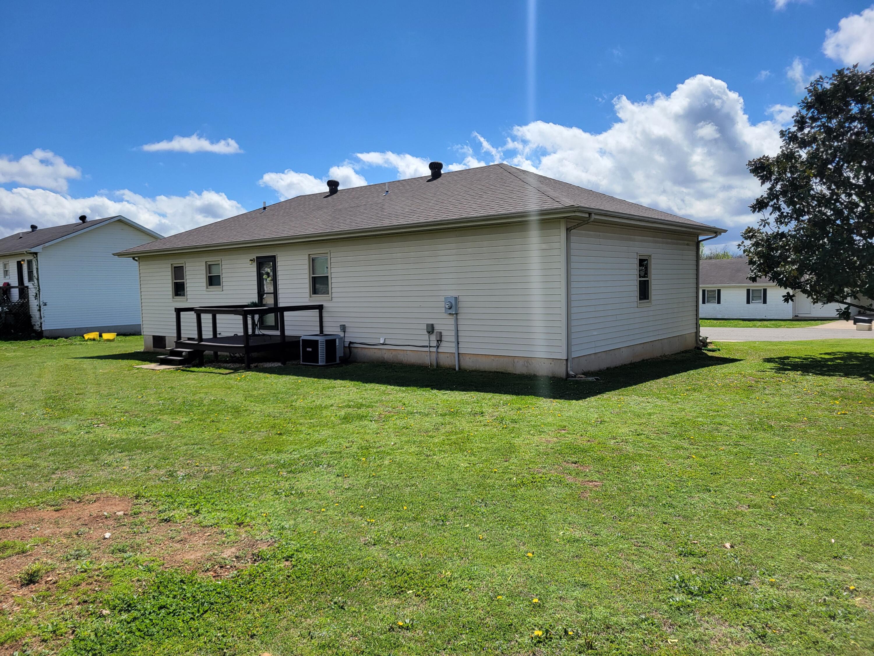 1519 Stewart Street Property Photo 5
