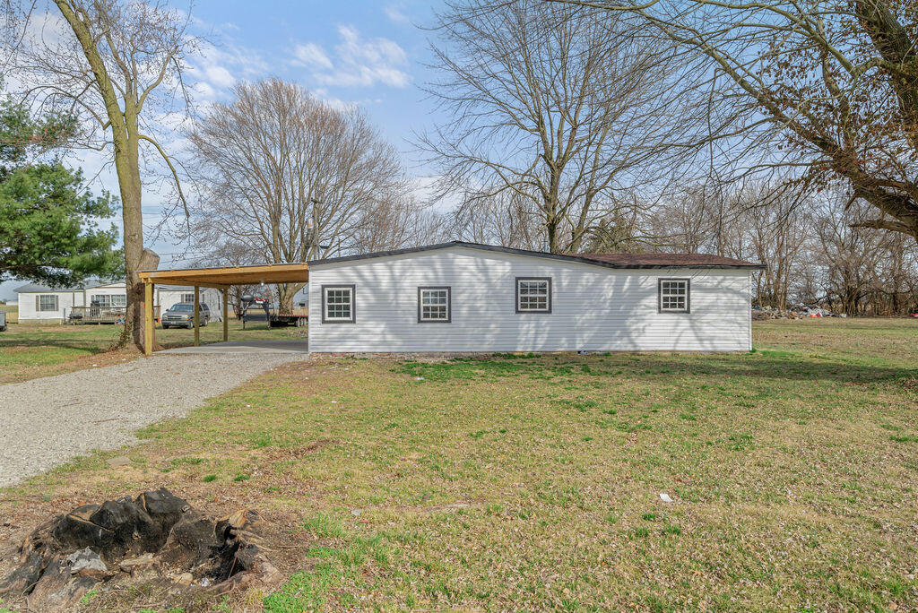 300 North Northcutt Avenue Property Photo 12