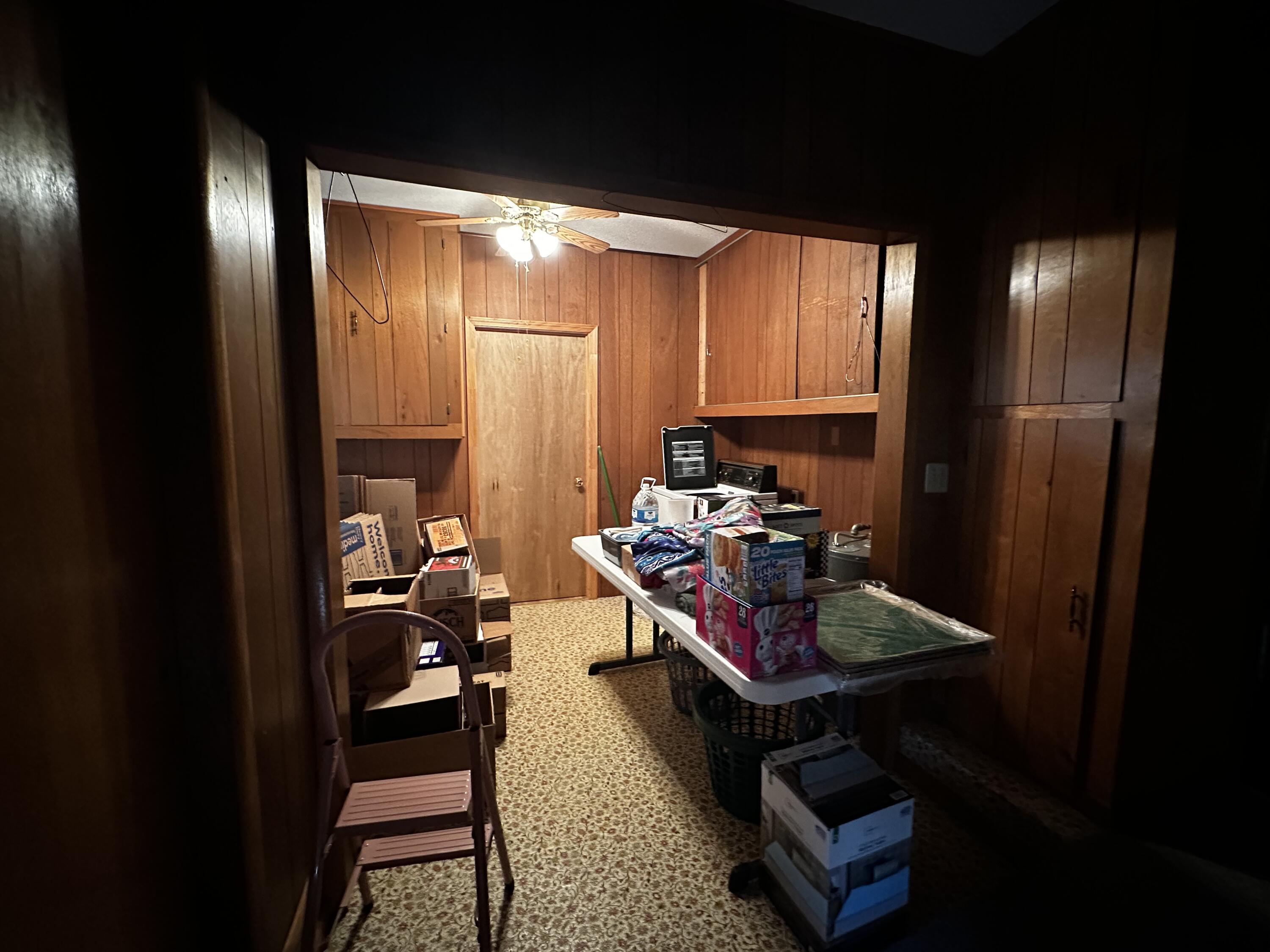 19038 State Highway E Property Photo 11