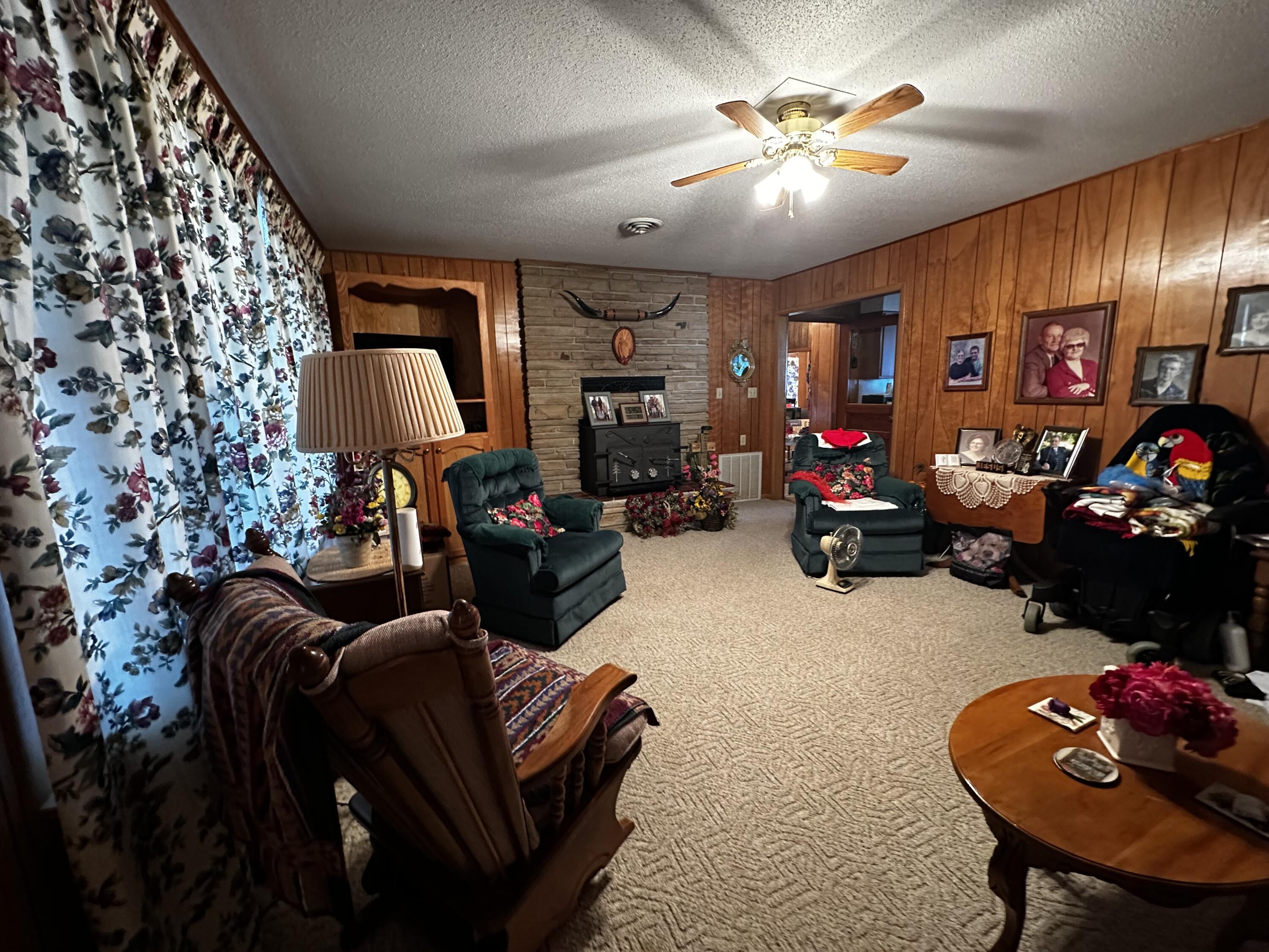 19038 State Highway E Property Photo 12