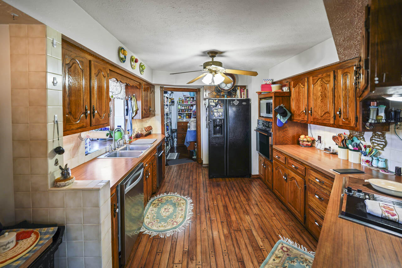 452 Coon Hill Road Property Photo 21