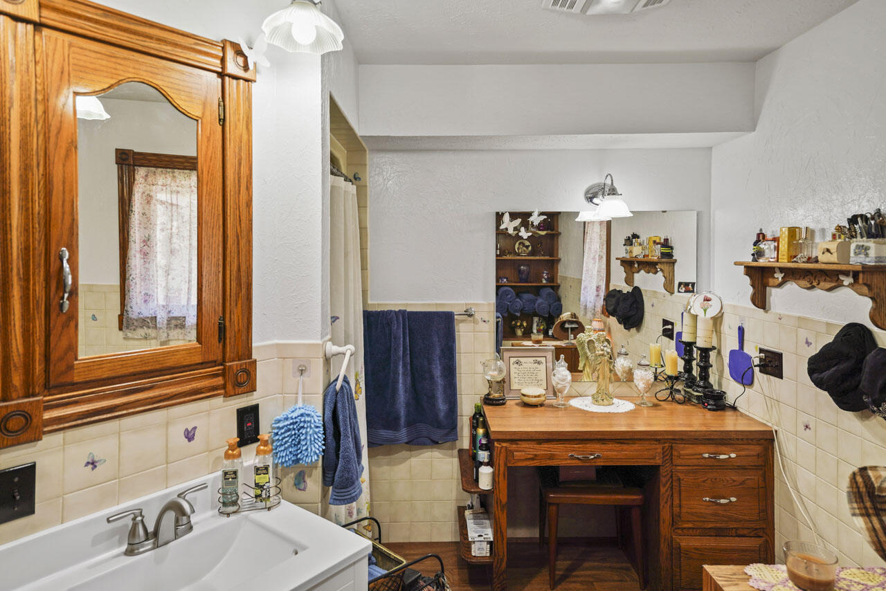 452 Coon Hill Road Property Photo 34