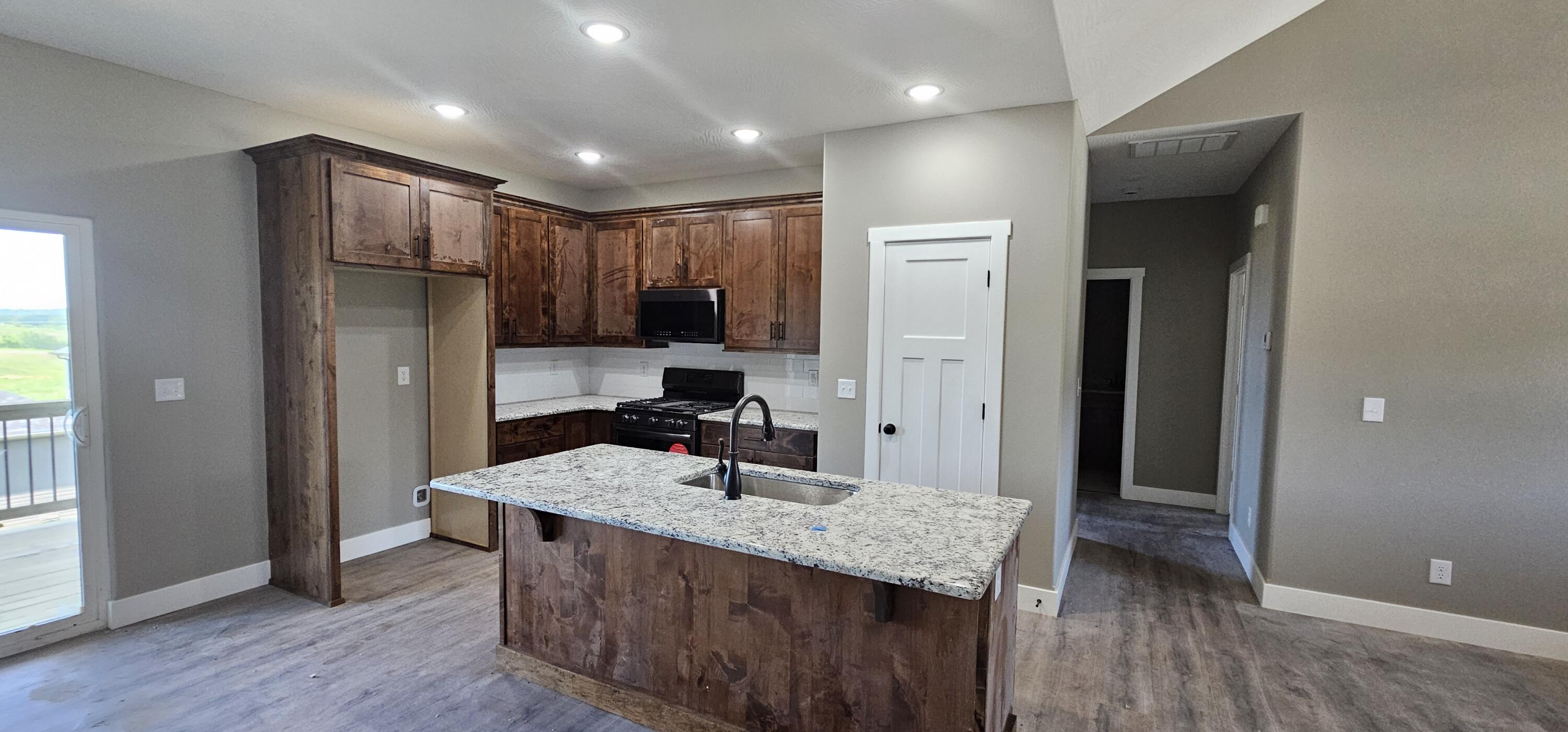 1109 South Swift Avenue Property Photo 5