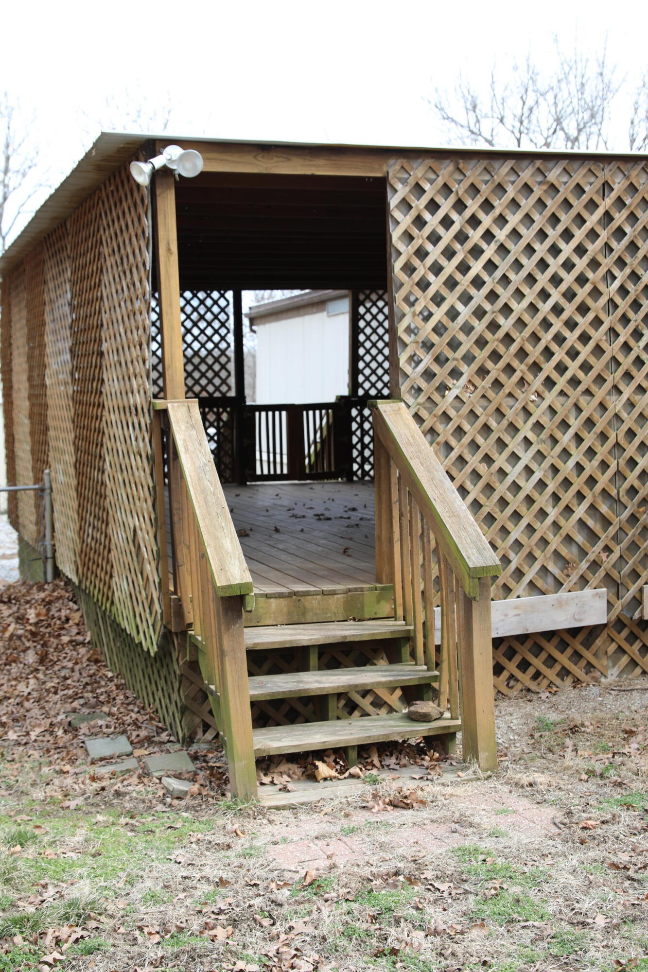 1031 Southeast 910 Road Property Photo 4