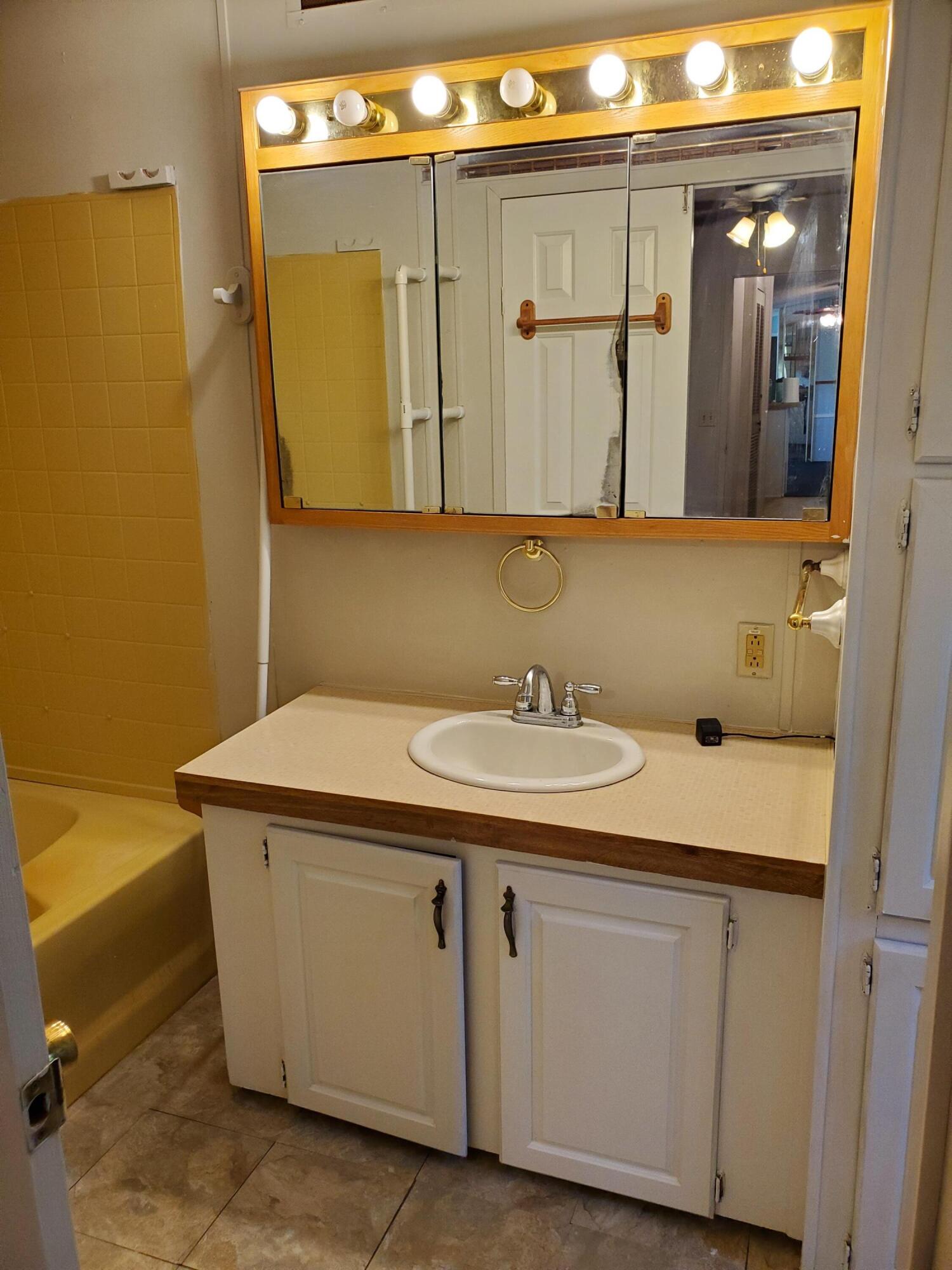 1031 Southeast 910 Road Property Photo 18