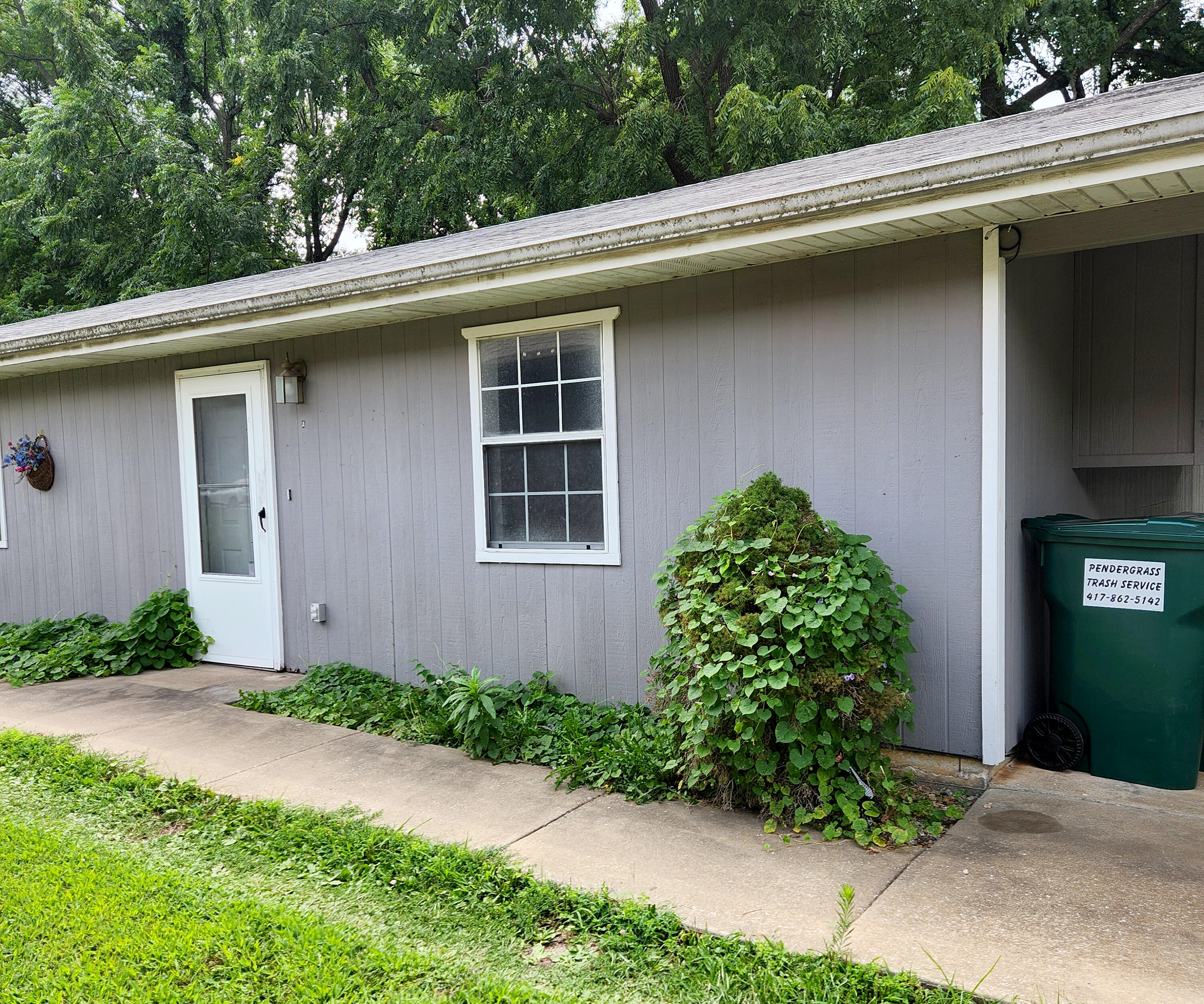 526 North Forest Avenue Property Photo 1