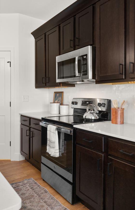 3815-3840 South York Avenue Property Photo 10