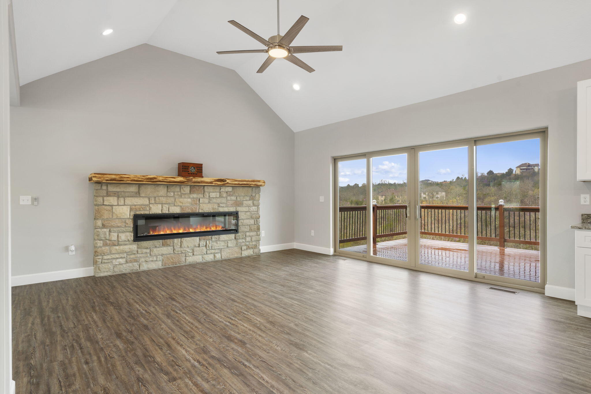 653 Forest Lake Drive Property Photo 17