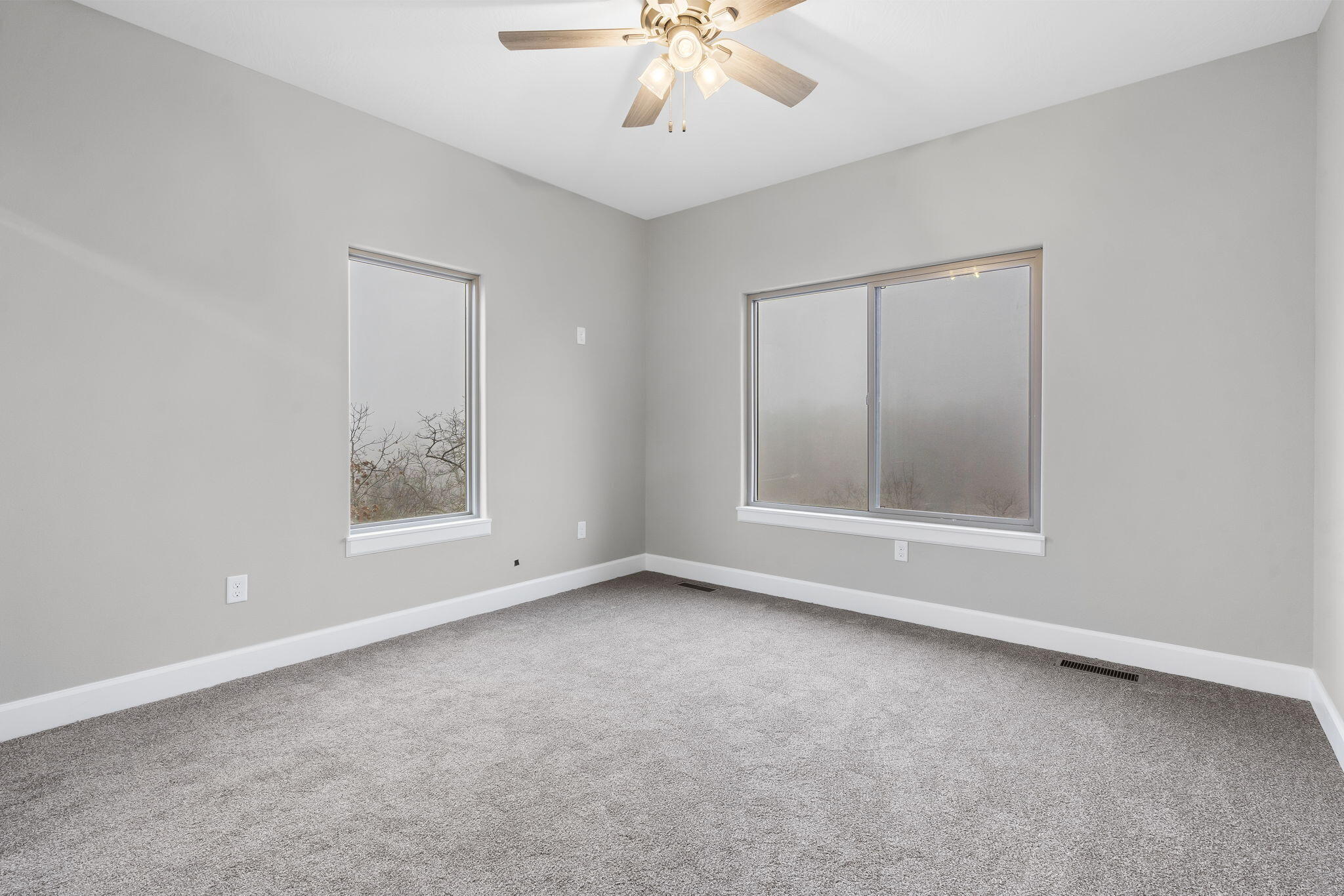 653 Forest Lake Drive Property Photo 29
