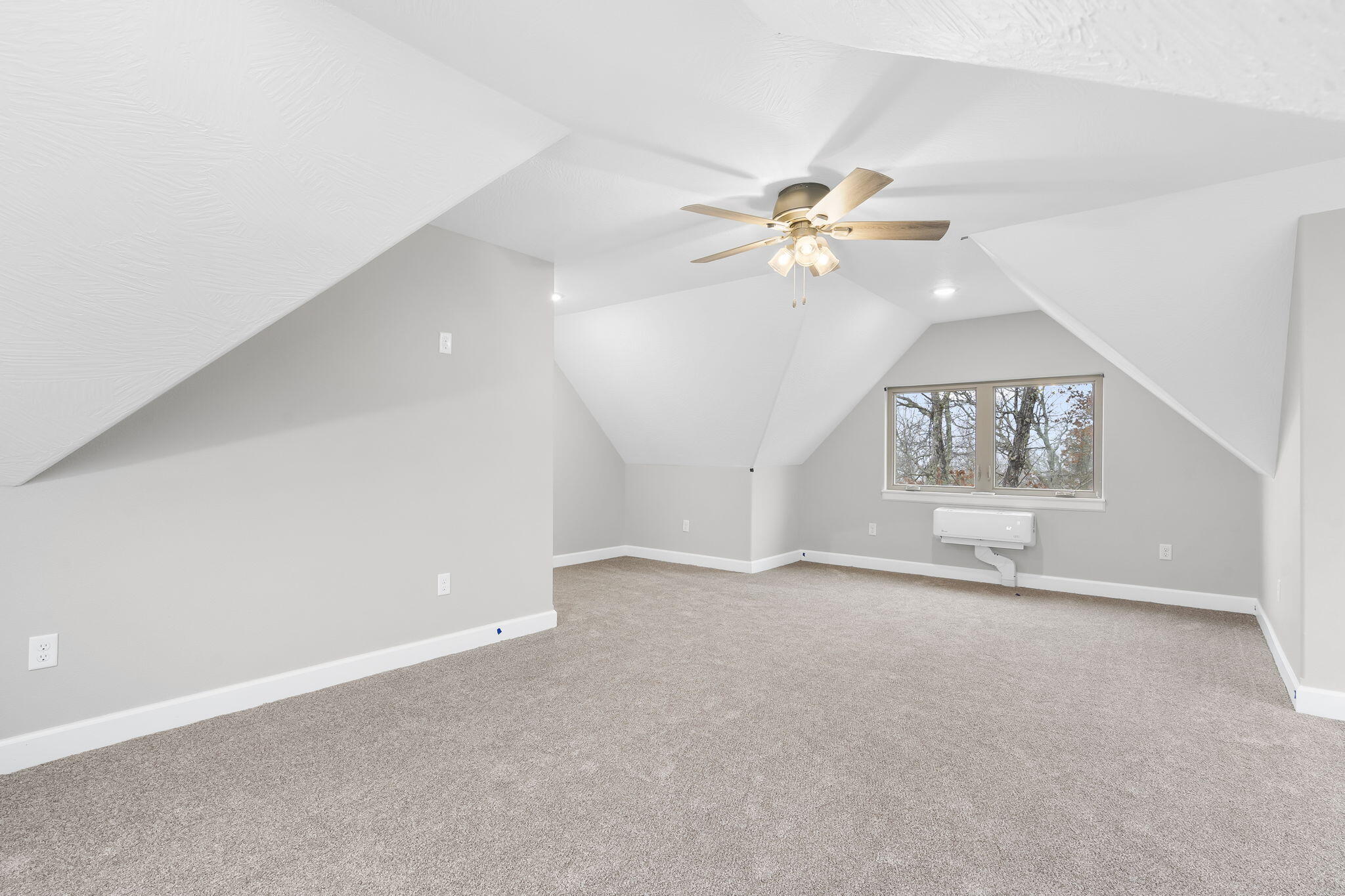 653 Forest Lake Drive Property Photo 38