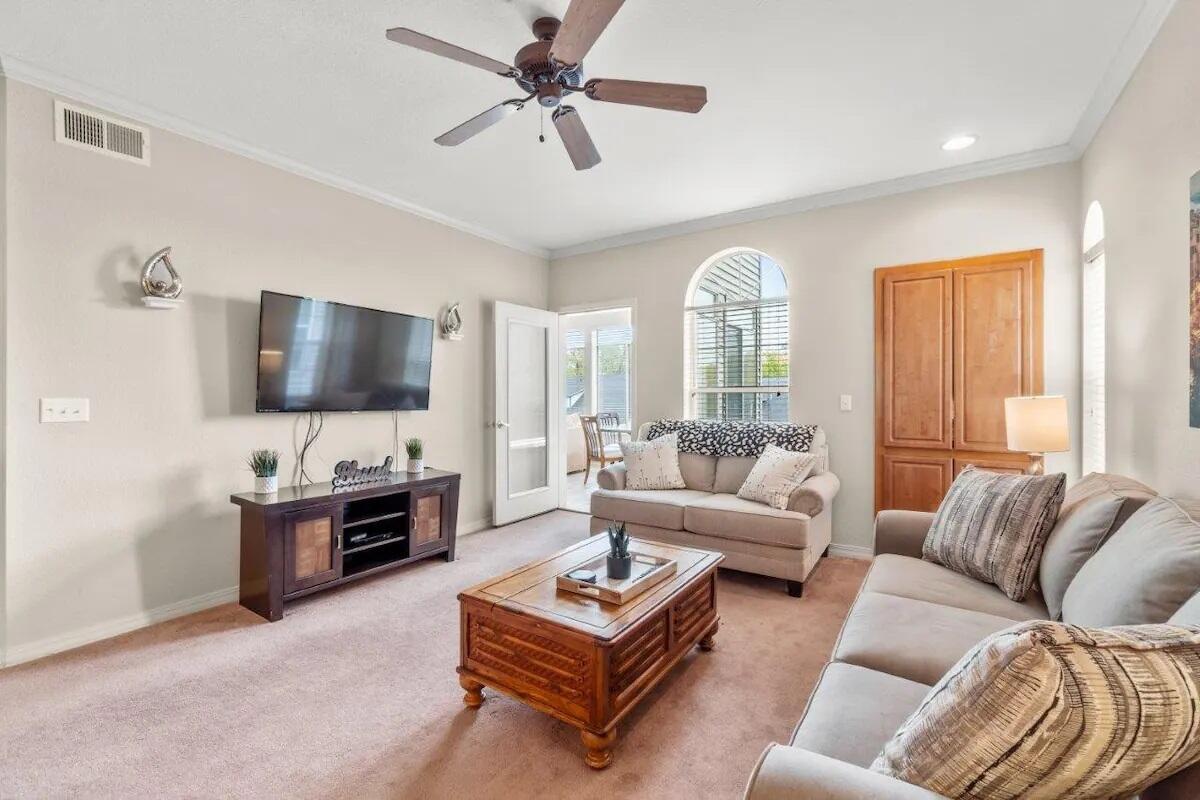 200 Glory Road Property Photo 5