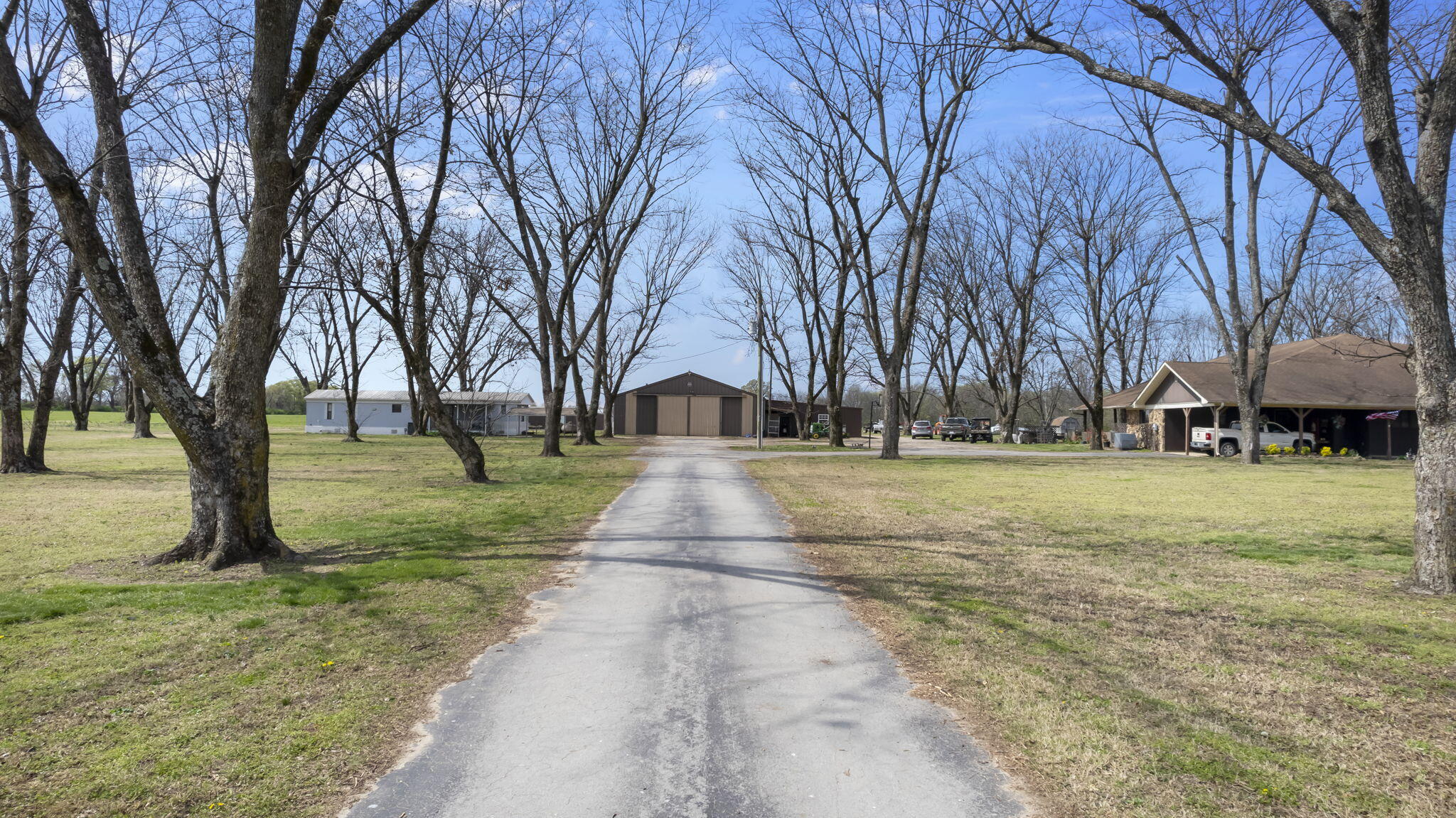 18465 County Road 405 Property Photo 15