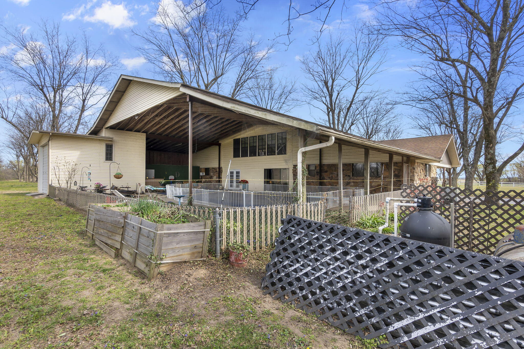 18465 County Road 405 Property Photo 57