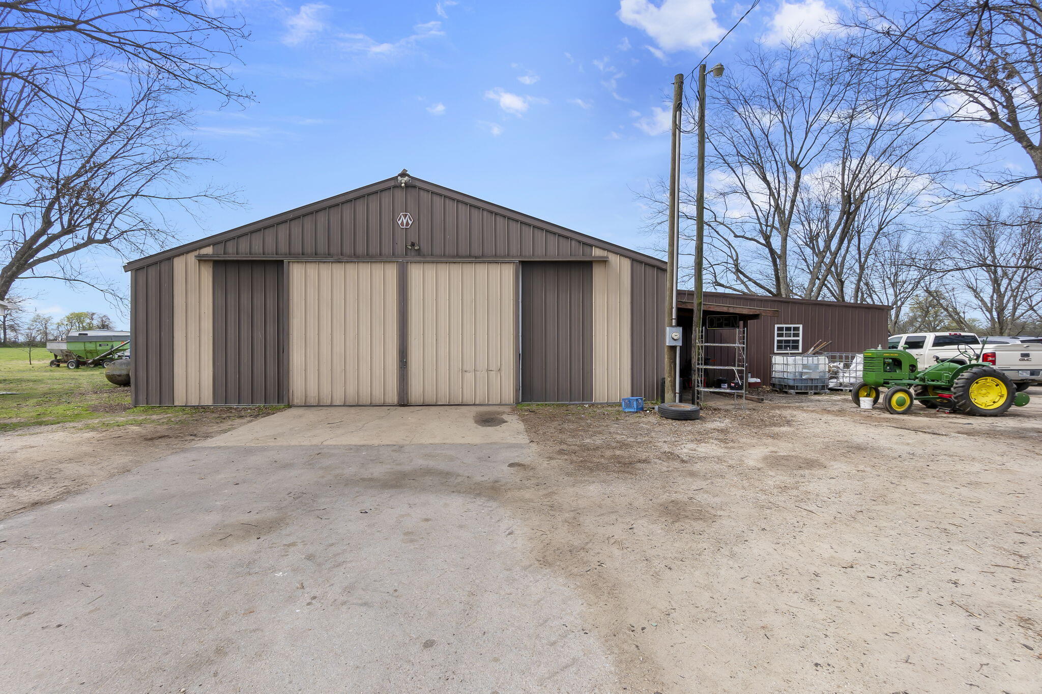 18465 County Road 405 Property Photo 71