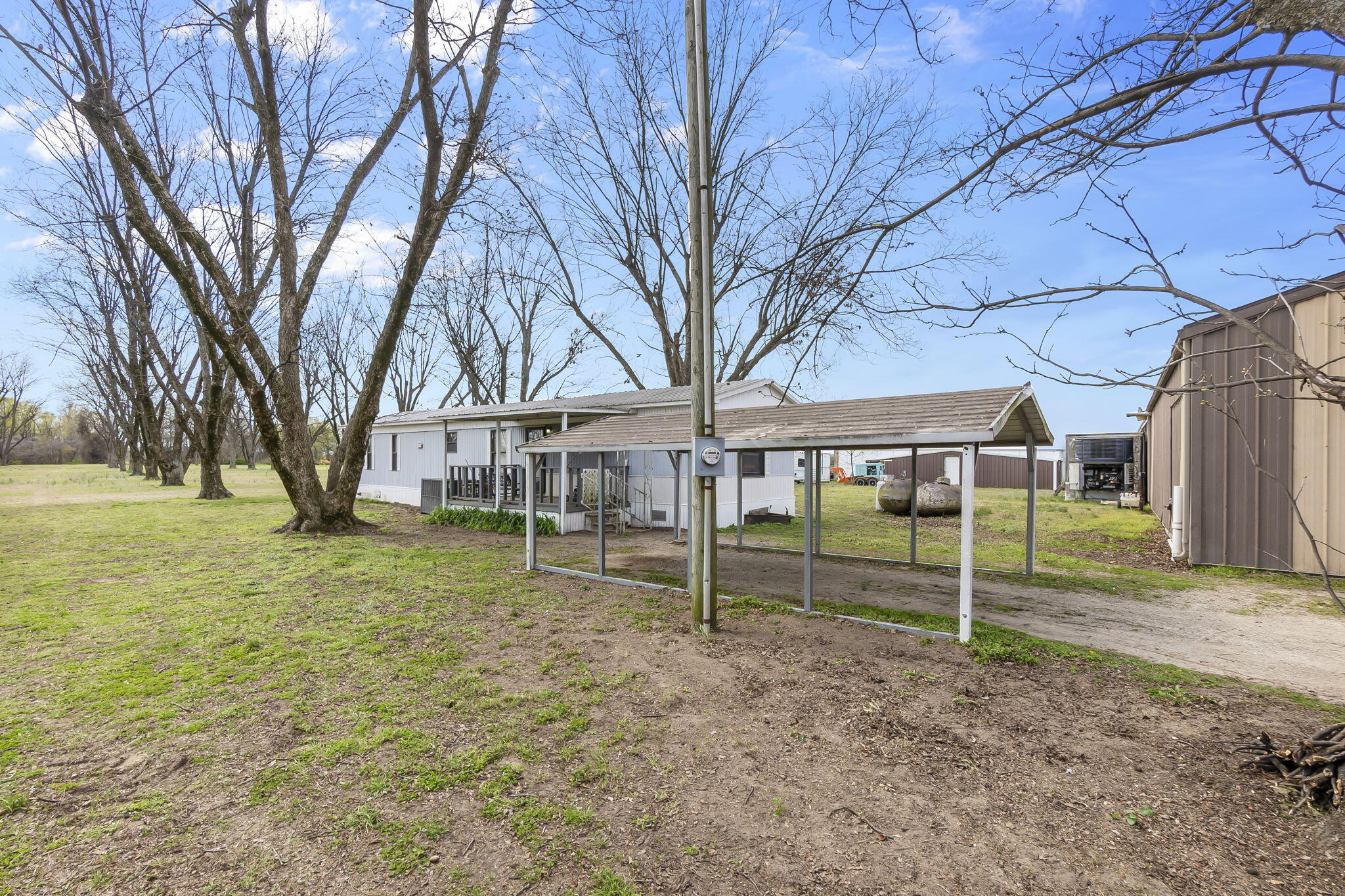 18465 County Road 405 Property Photo 73