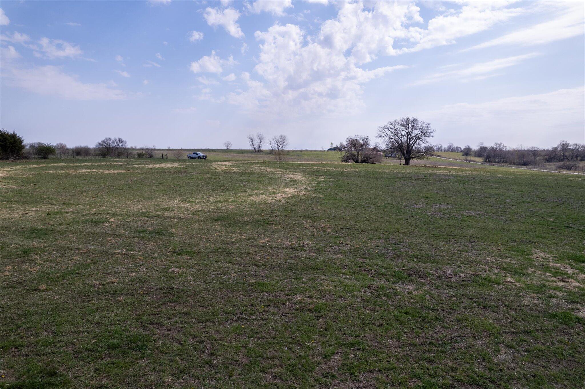 7 Northeast 770 Road Property Photo 6