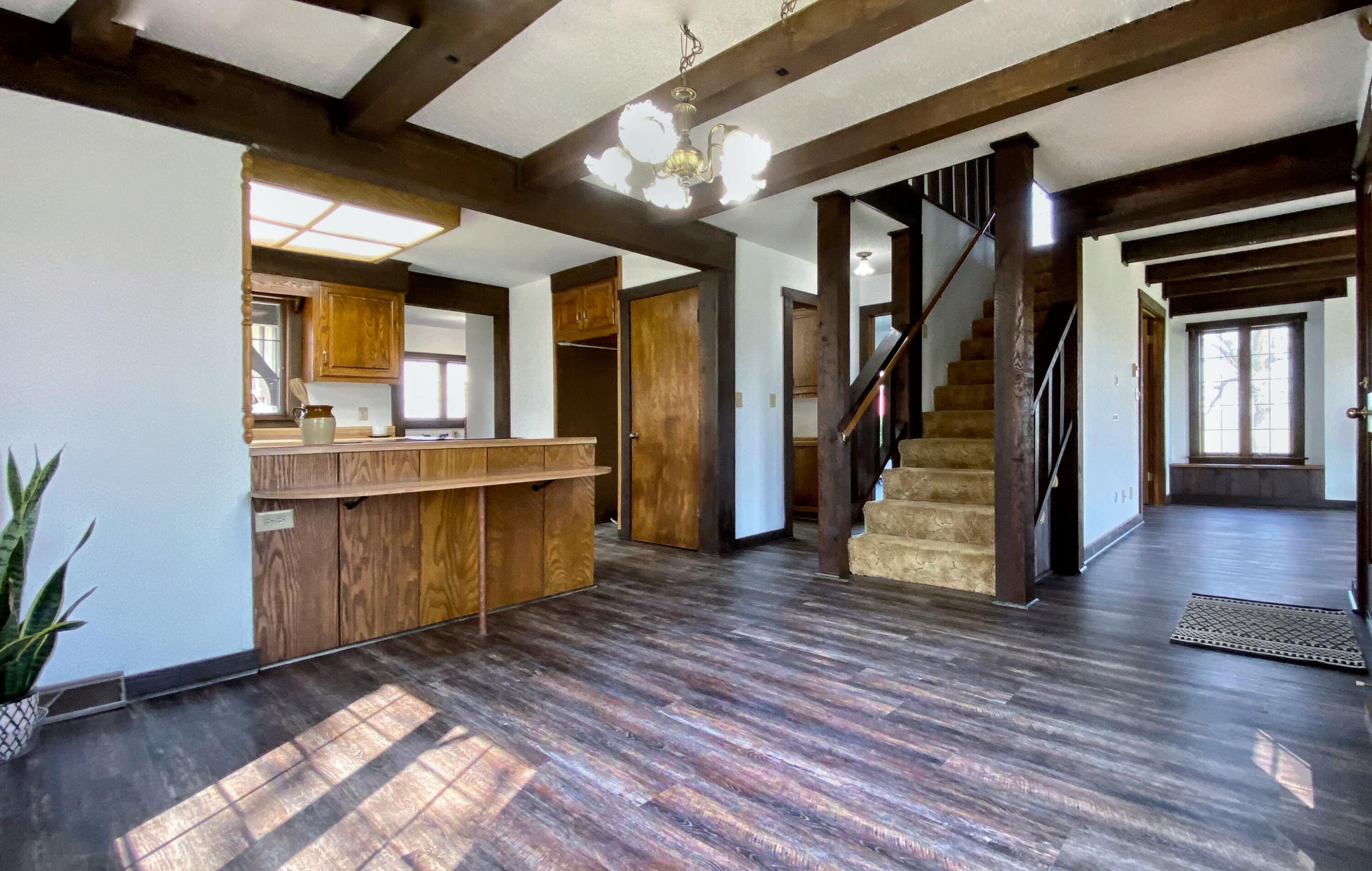 10239 Farm Road 1035 Property Photo 12