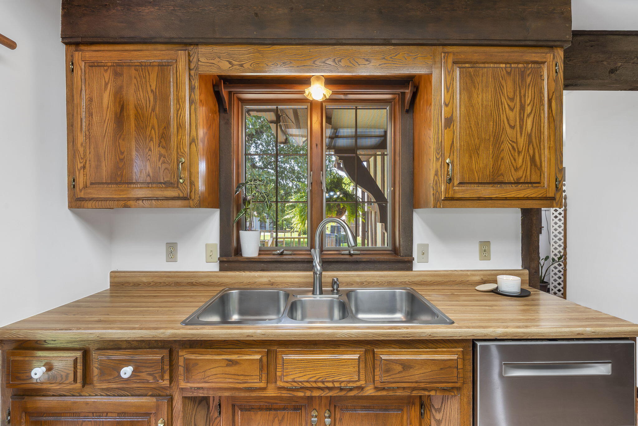 10239 Farm Road 1035 Property Photo 16