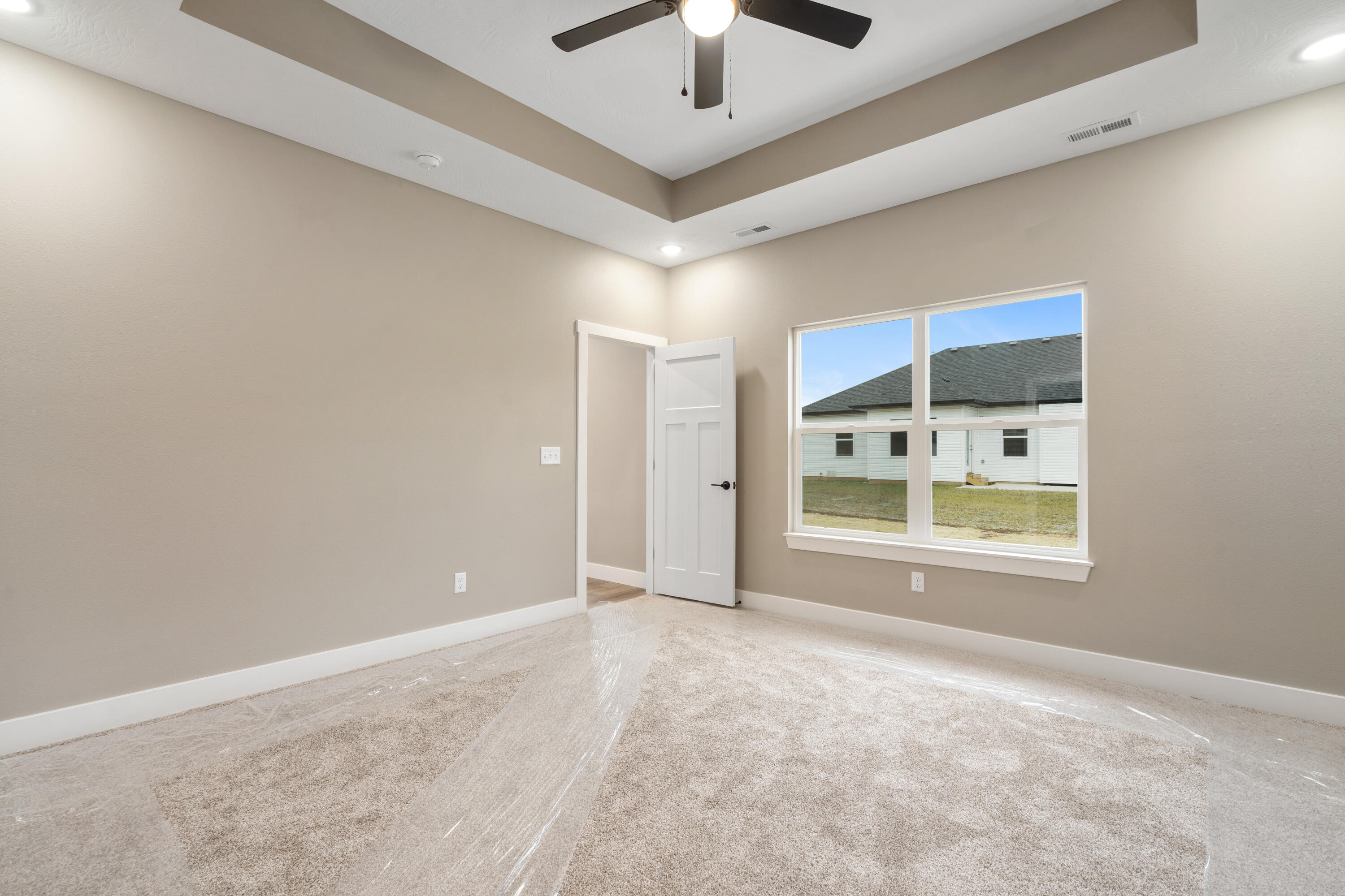 146 East Chloe Lane Property Photo 16