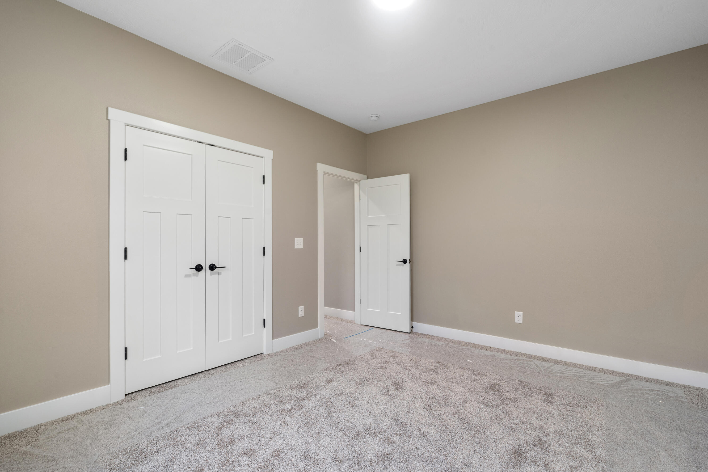 146 East Chloe Lane Property Photo 25