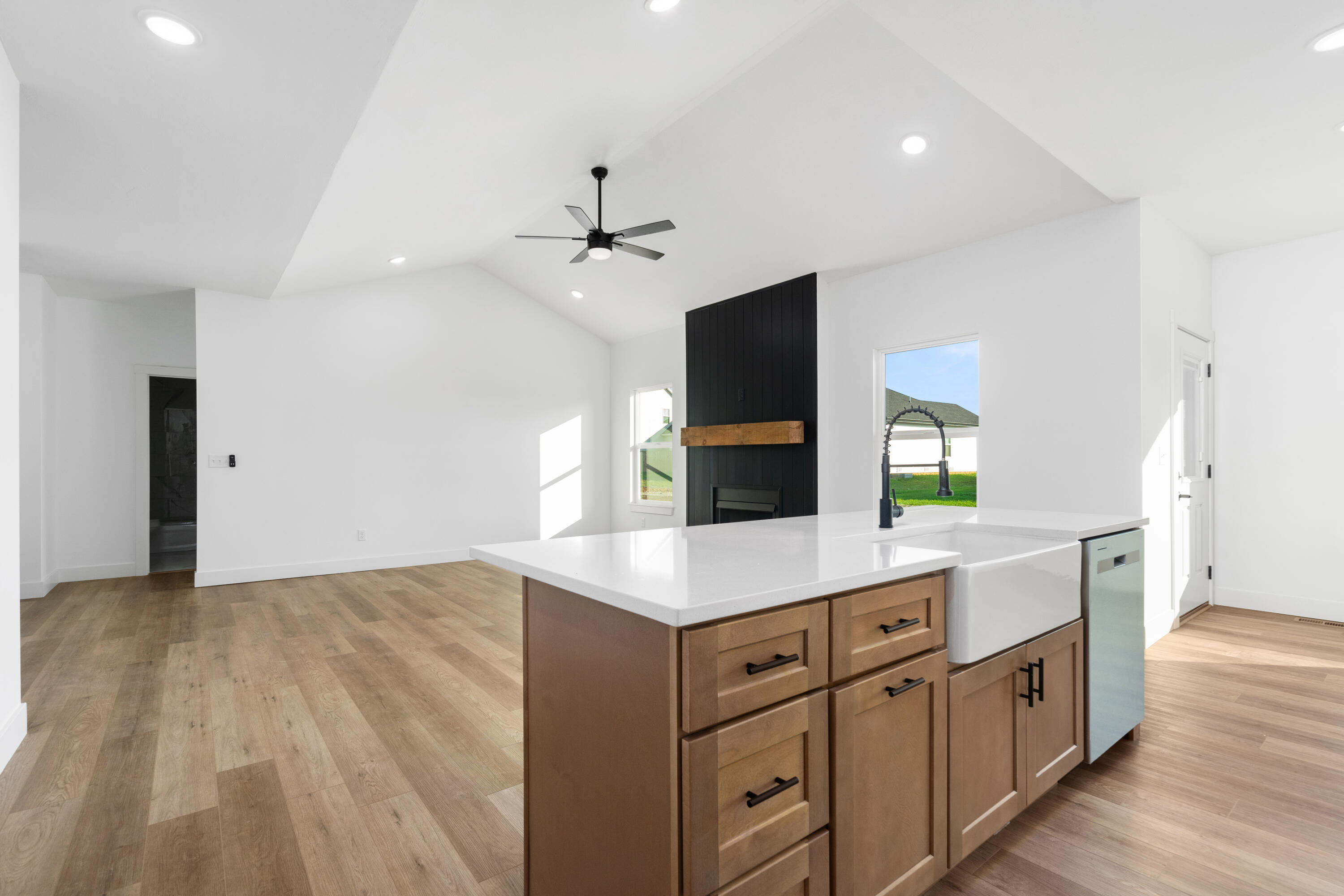 1403 North Harper Ridge Drive Property Photo 6