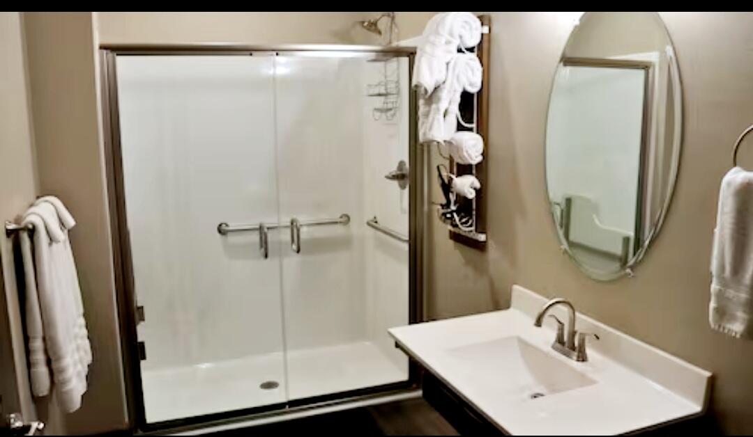 410 Lakefront Drive Property Photo 13