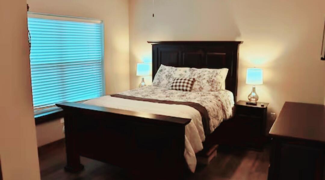 410 Lakefront Drive Property Photo 17