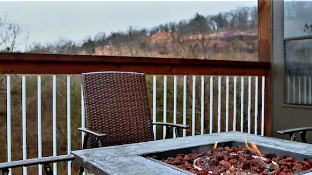 410 Lakefront Drive Property Photo 25