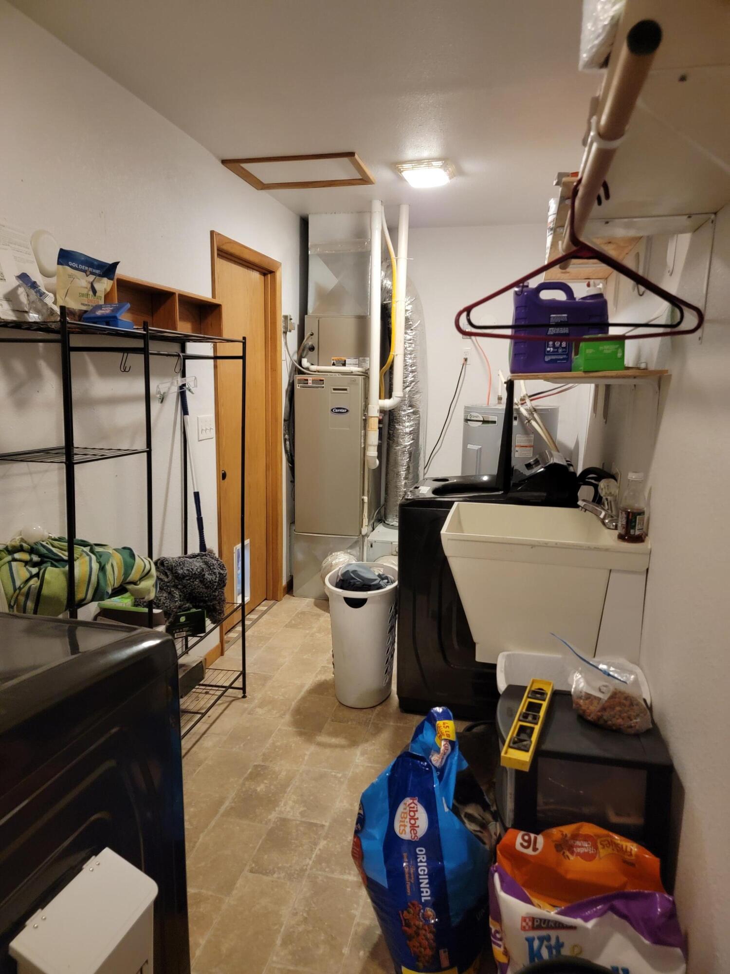 501 Wells Street Street Property Photo 6