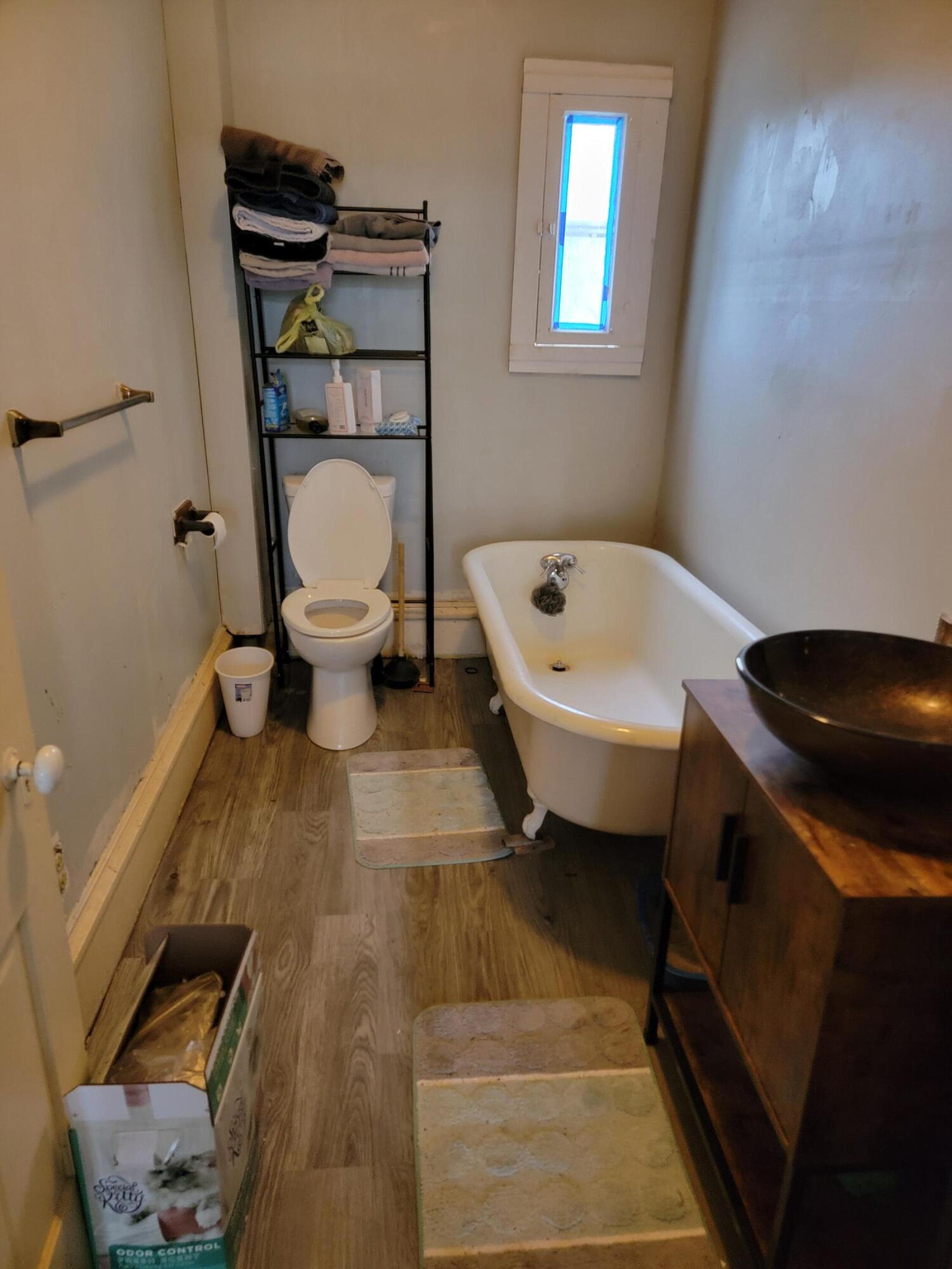 501 Wells Street Street Property Photo 19