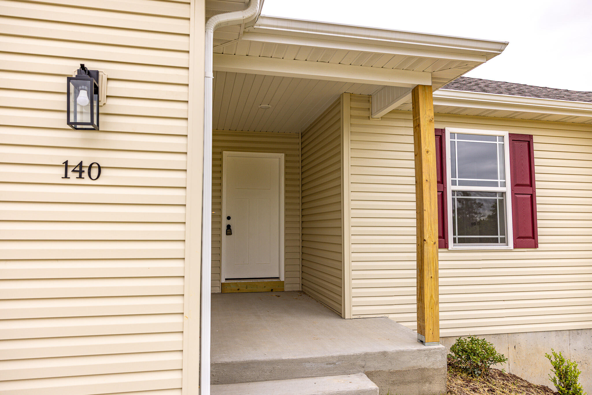 140 Blue Spruce Drive Drive Property Photo 6