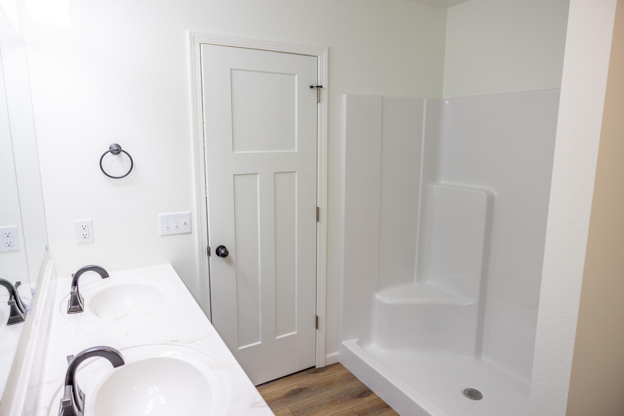 140 Blue Spruce Drive Drive Property Photo 16