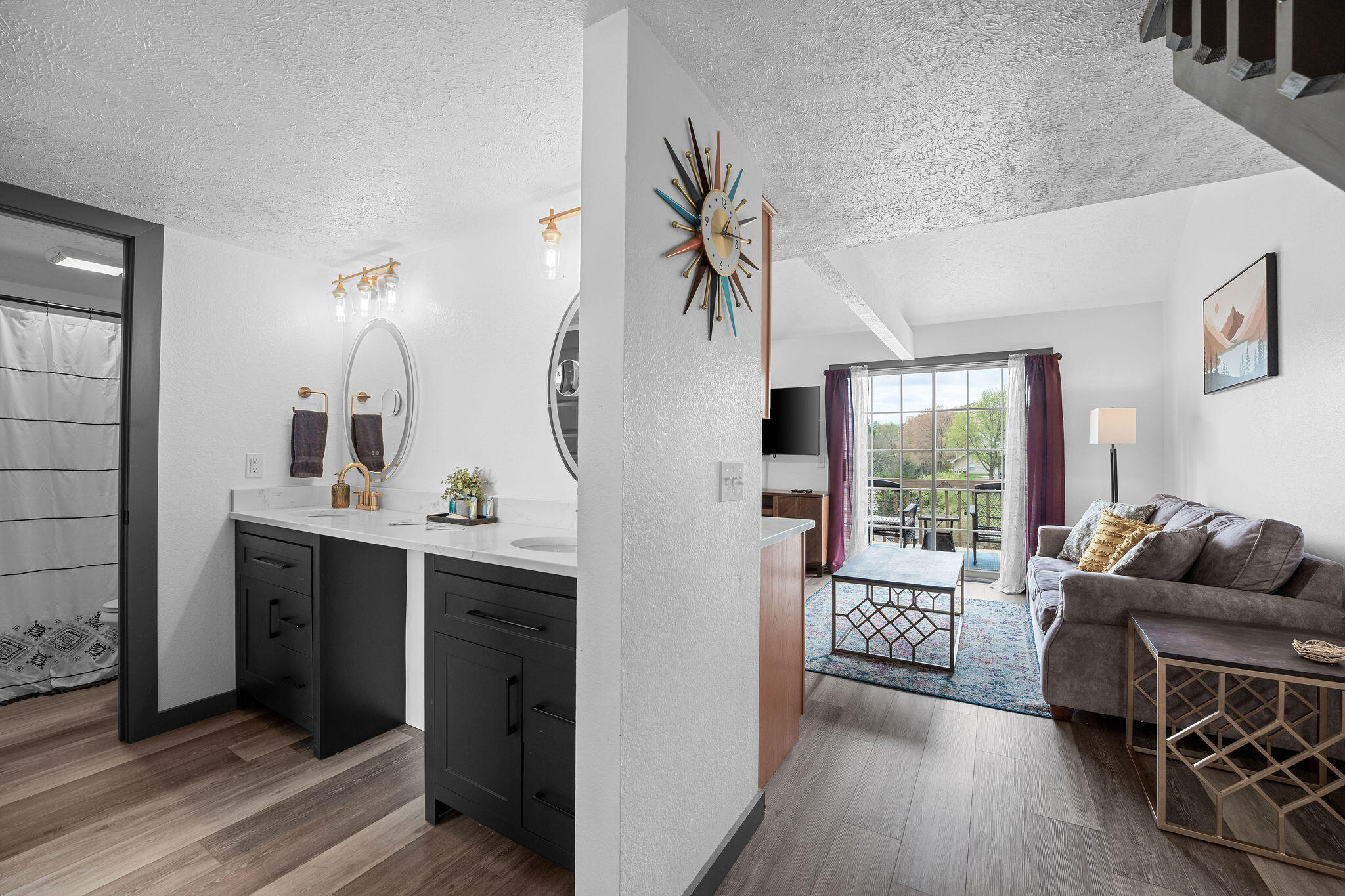 9 Scenic Court Property Photo 3