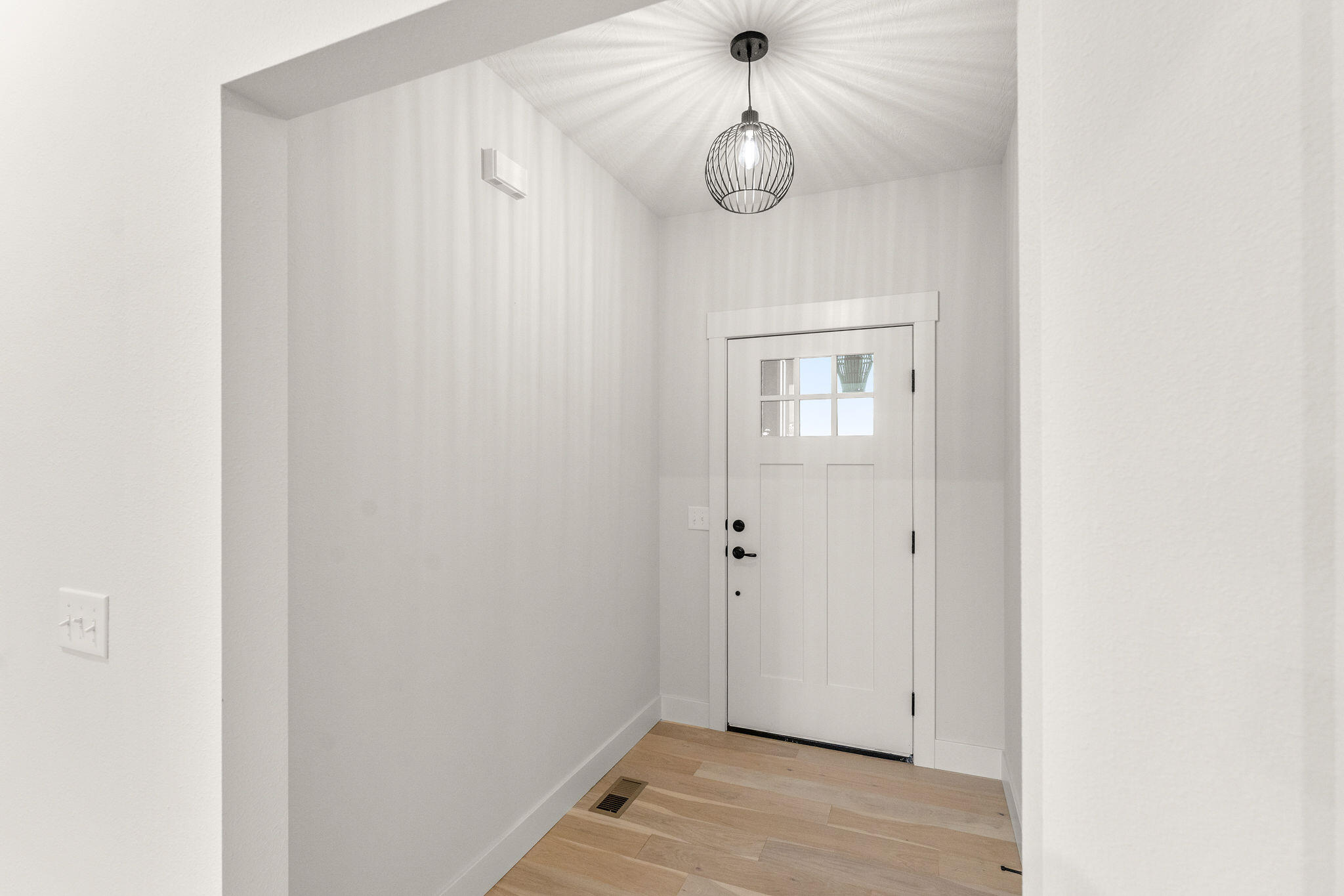 1085 West Franklin Court Property Photo 16