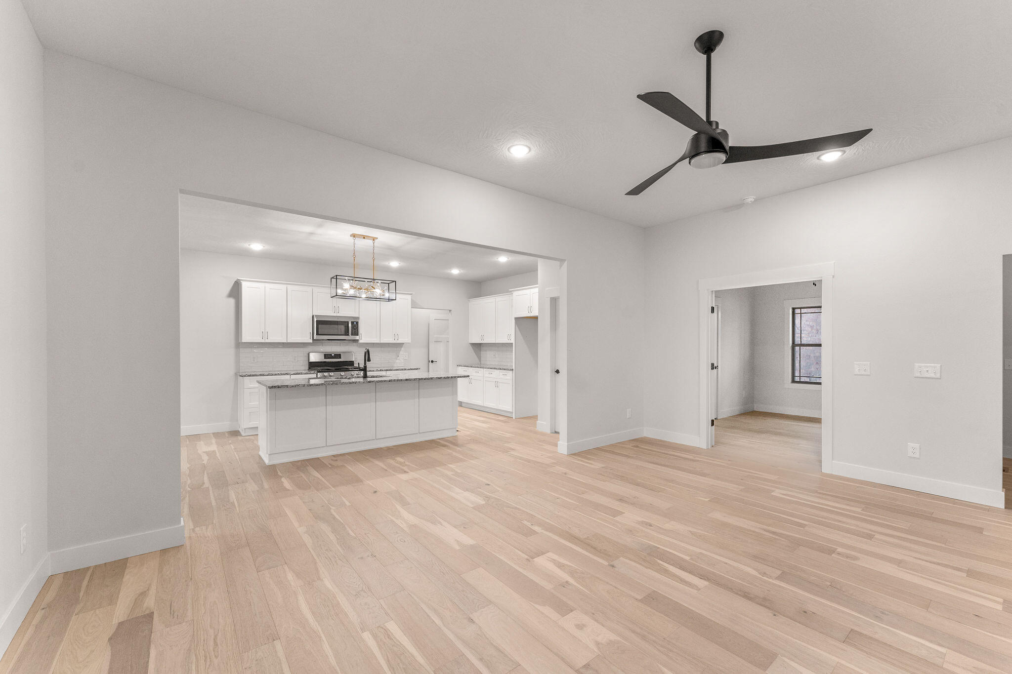 1085 West Franklin Court Property Photo 18