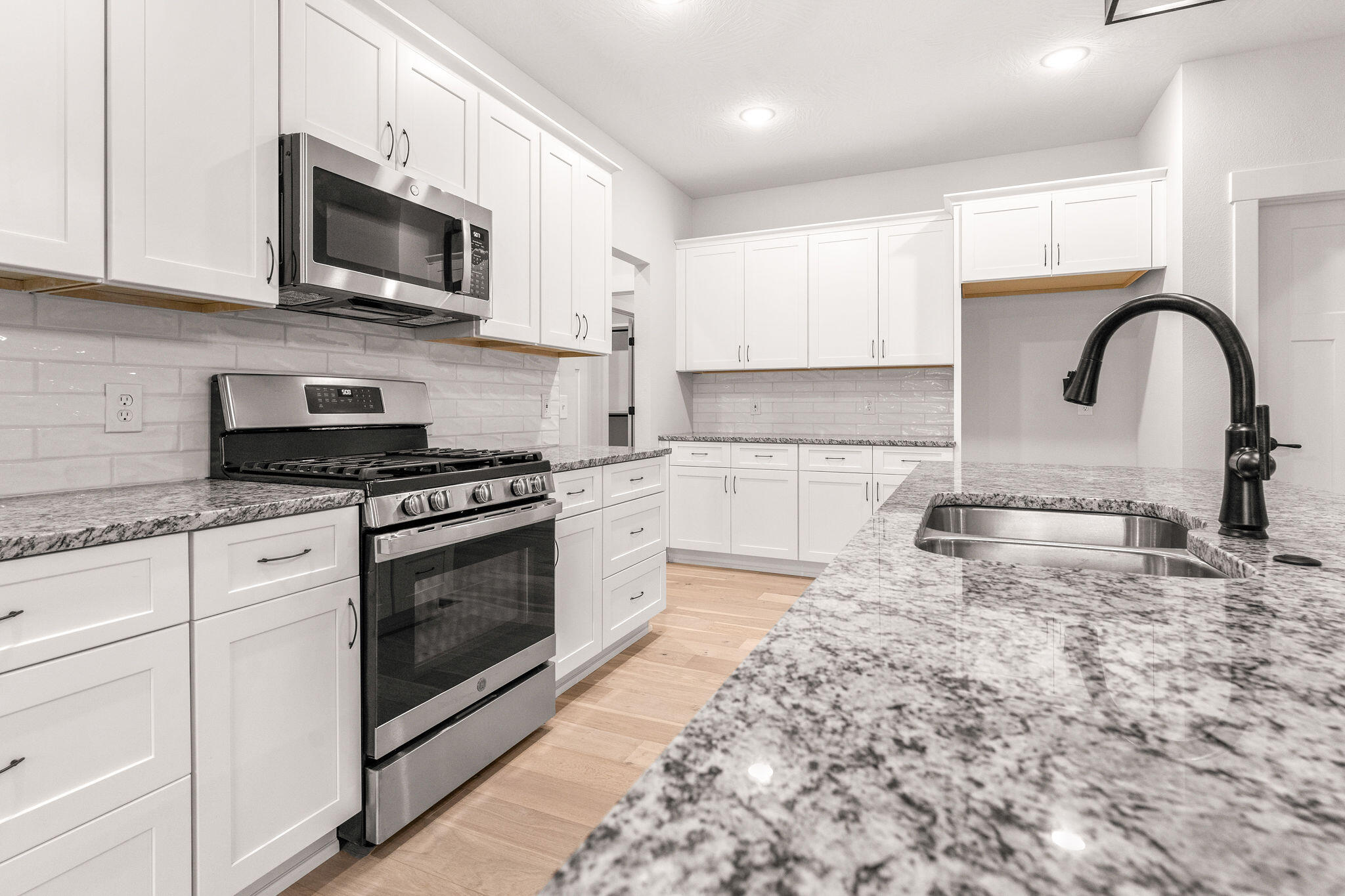 1085 West Franklin Court Property Photo 22